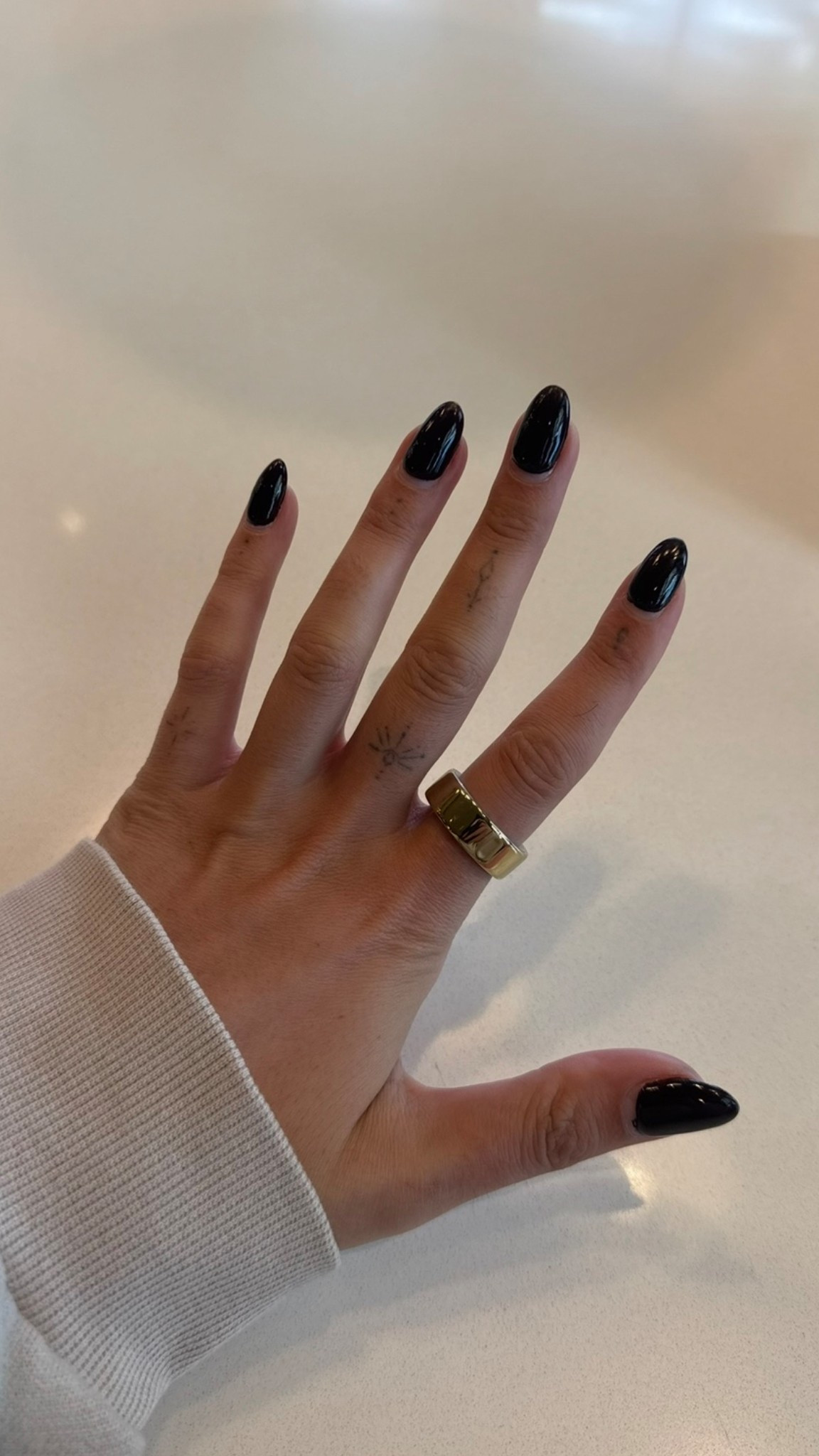 The New Oura 4 Ring is $100+ off !!

#LTKHoliday #LTKGiftGuide #LTKCyberWeek