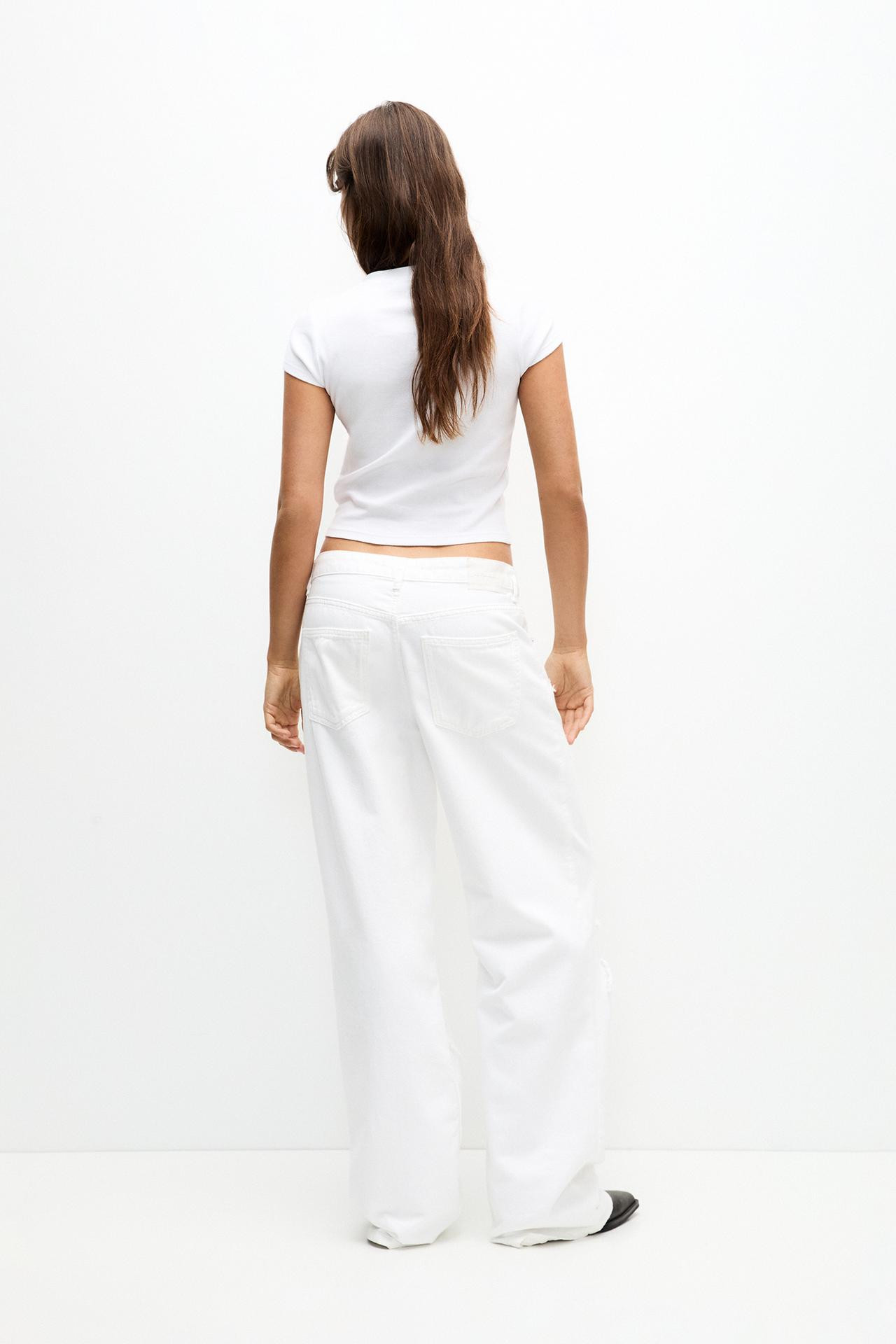 T-shirt met korte mouw en bloem | PULL and BEAR NL