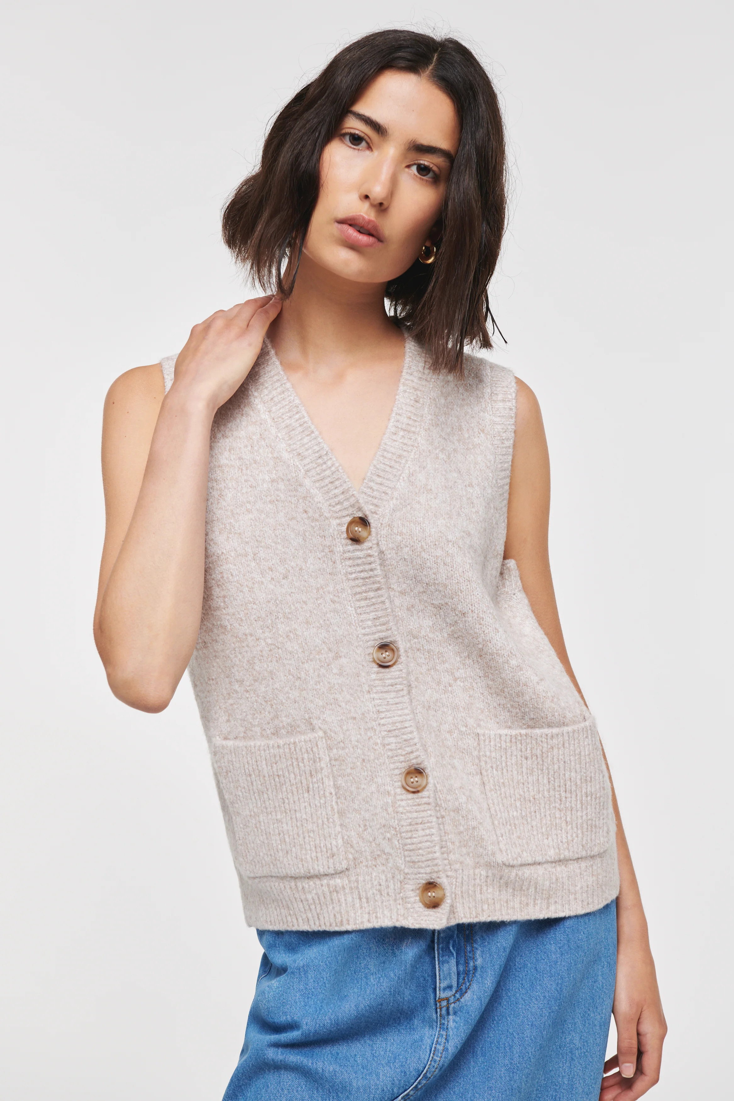 Kyle | Knitted Vest in Oatmeal | ALIGNE | Aligne UK