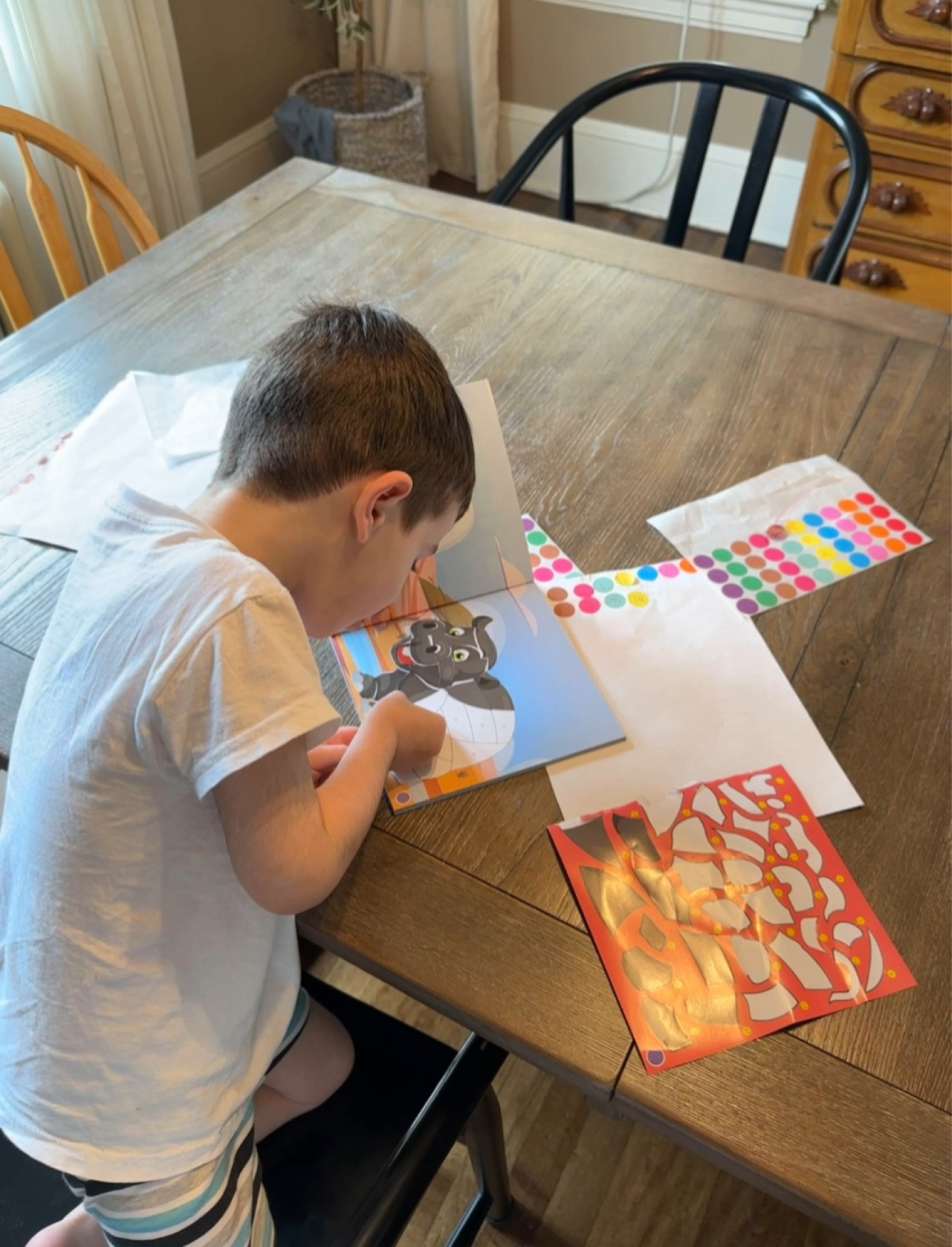 Mess-free activity for child / toddler so now you can sip your hot coffee in peace 🙌🏻

#LTKKids #LTKFamily #LTKBaby