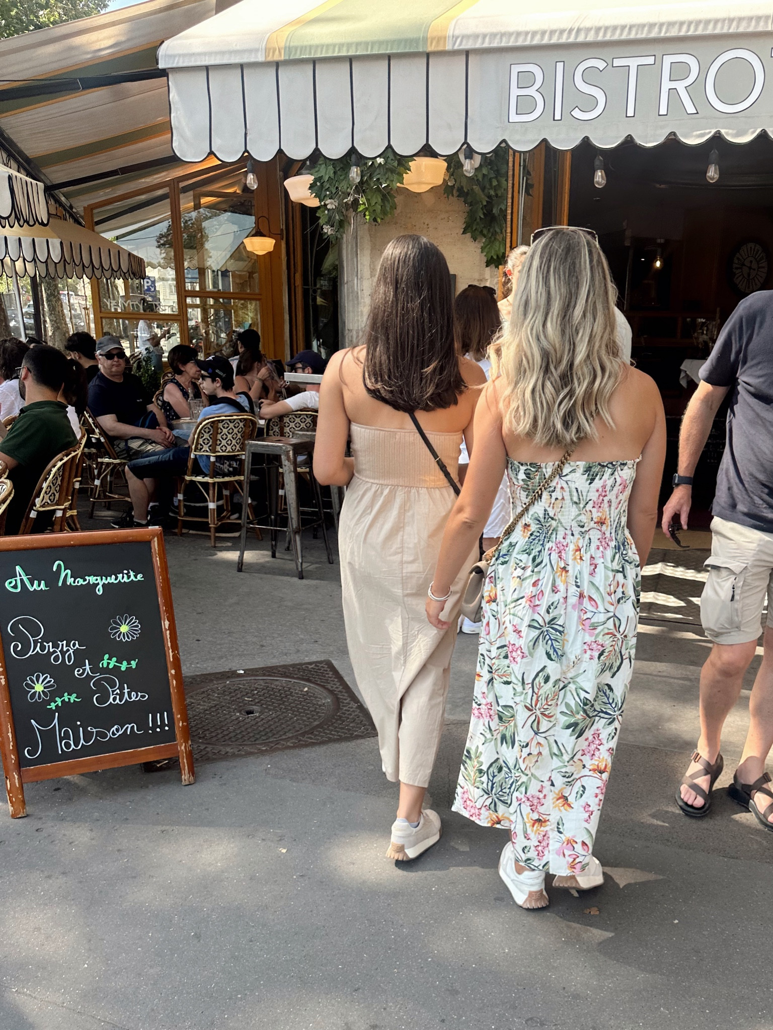 European outfit inspiration!! Paris, France dress inspiration!! Most comfortable shoes for Europe and walking around!!! 

#LTKStyleTip #LTKTravel #LTKFindsUnder50