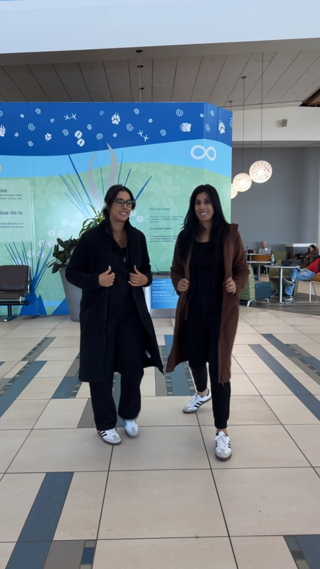 These are so perfect and comfortable for travelling and everything else. Fleeced midi jackets 

#LTKtravel #LTKcanada