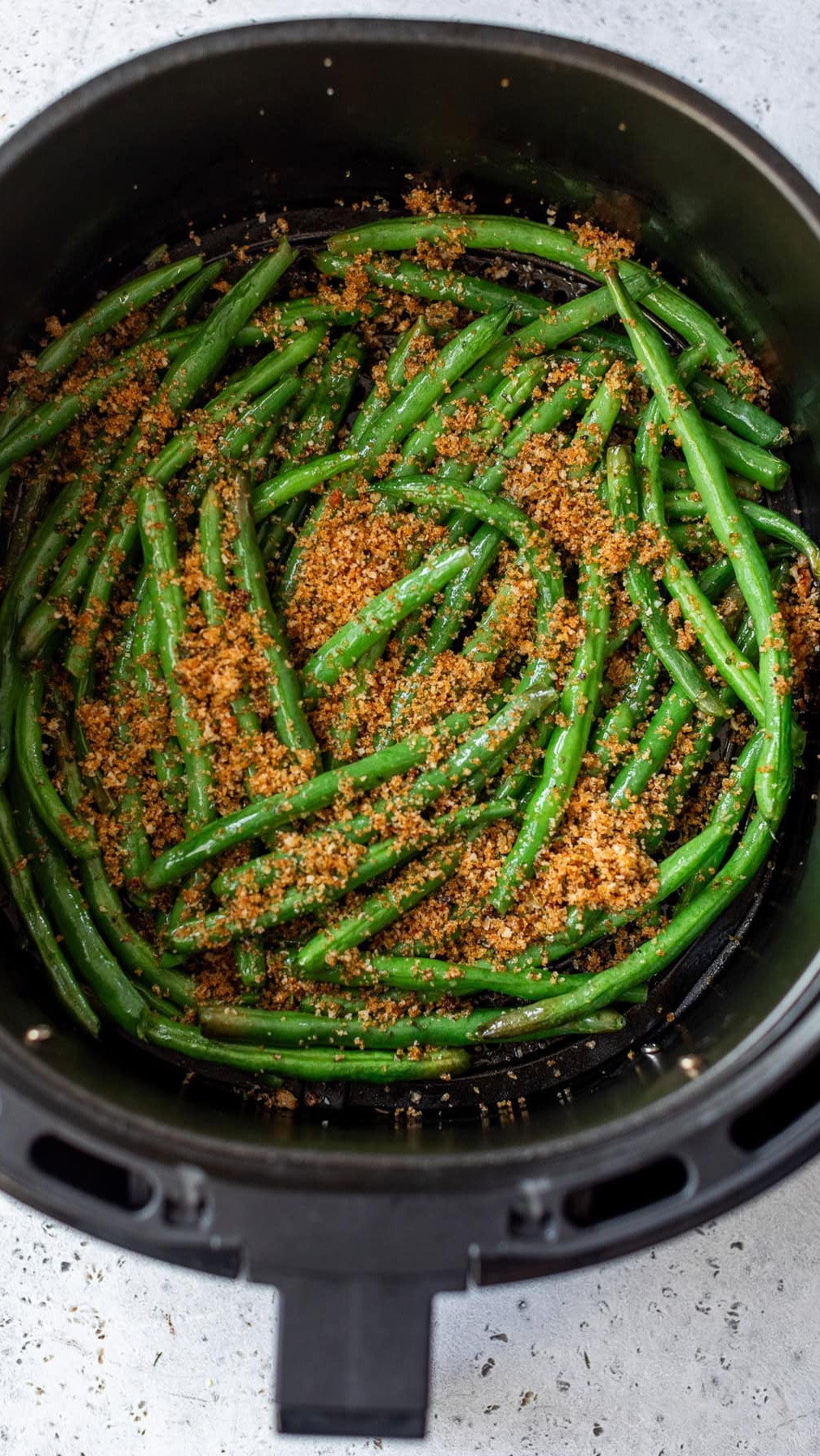 You NEED these in your life! 👆🏻 SAVE for later! I’m obsessed with these tender-crisp Air Fryer Green Beans topped with golden Parmesan breadcrumbs. 😋 Ready in less than 15 minutes! I’ve been making them all month as you can see in the last photo shot with a quick steak and salad.
⠀⠀⠀⠀⠀⠀⠀⠀⠀
see full recipe on Skinnytaste https://www.skinnytaste.com/air-fryer-green-beans/ #healthyrecipes #sidedish #recipes #airfryergreenbeans #greenbeans #airfryer

#LTKFamily #LTKHome #LTKWatchNow