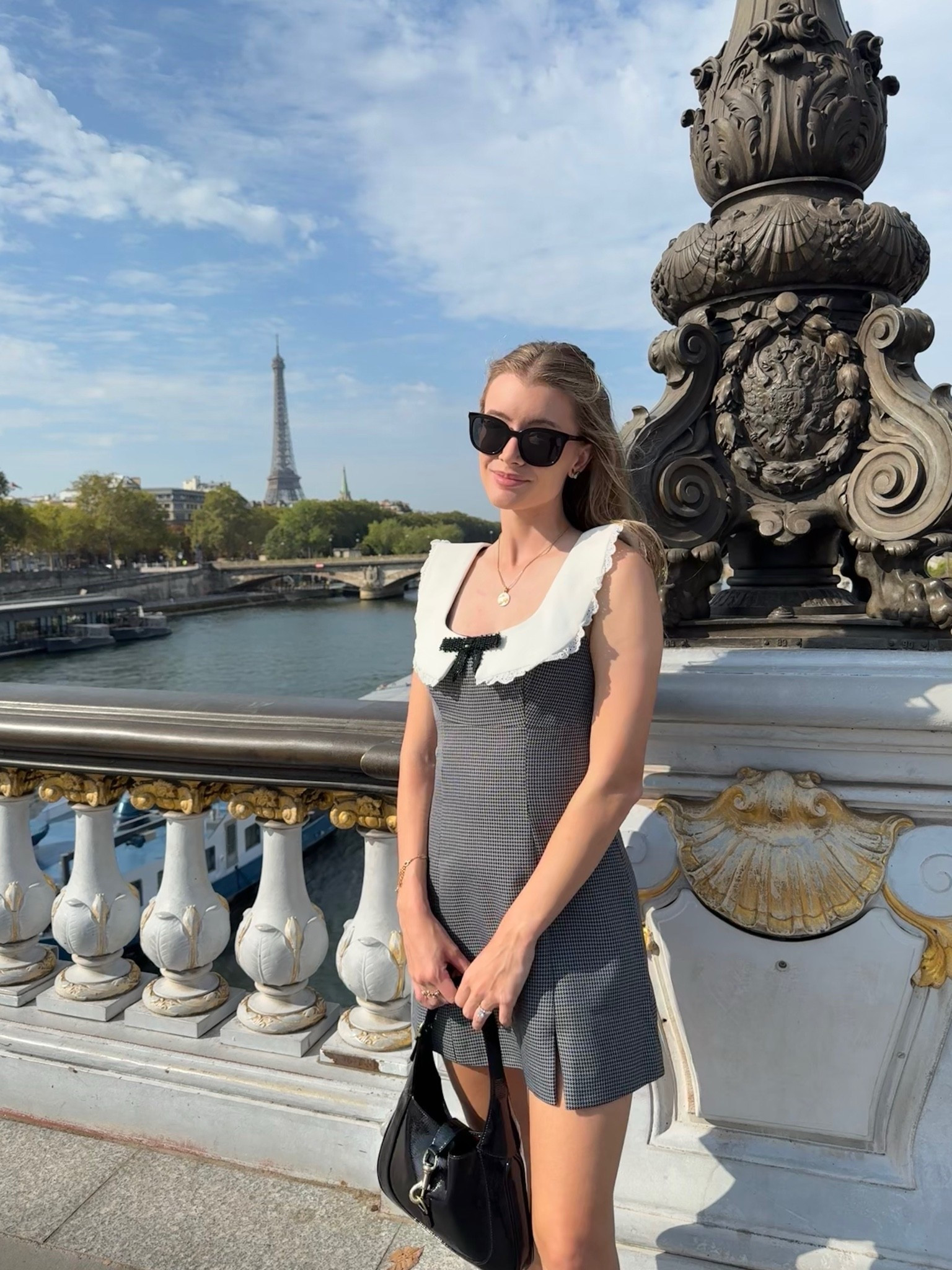 Paris 
Dress 
Europe
Feminine style