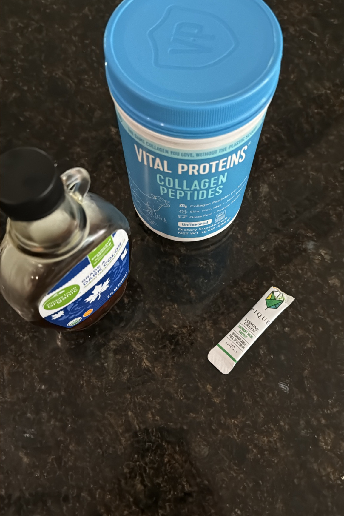 Mix with hot or iced water and or your favorite milk..! 
Step 1: mix the powders + heated water 

Step 2: mix heated milk + maple syrup + vanilla flavoring 

Step 3: pour the milk mix on top pour the water mix on top put cinnamon 


matcha, pique matcha, vital proteins, collagen, collagen peptides, simply truth, simply truth syrup 

self care, skin glow, health, energy, morning ritual, organic maple syrup, collagen, 

#LTKFitness #LTKBeauty #LTKFamily