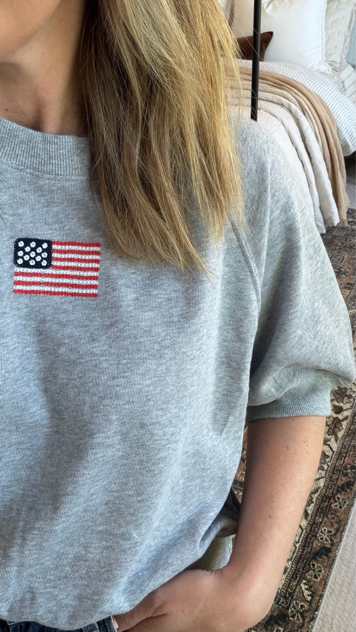 The cutest comfy/casual Americana look! This short sleeve cropped sweatshirt is on limited time deal but selling fast!

#LTKootd