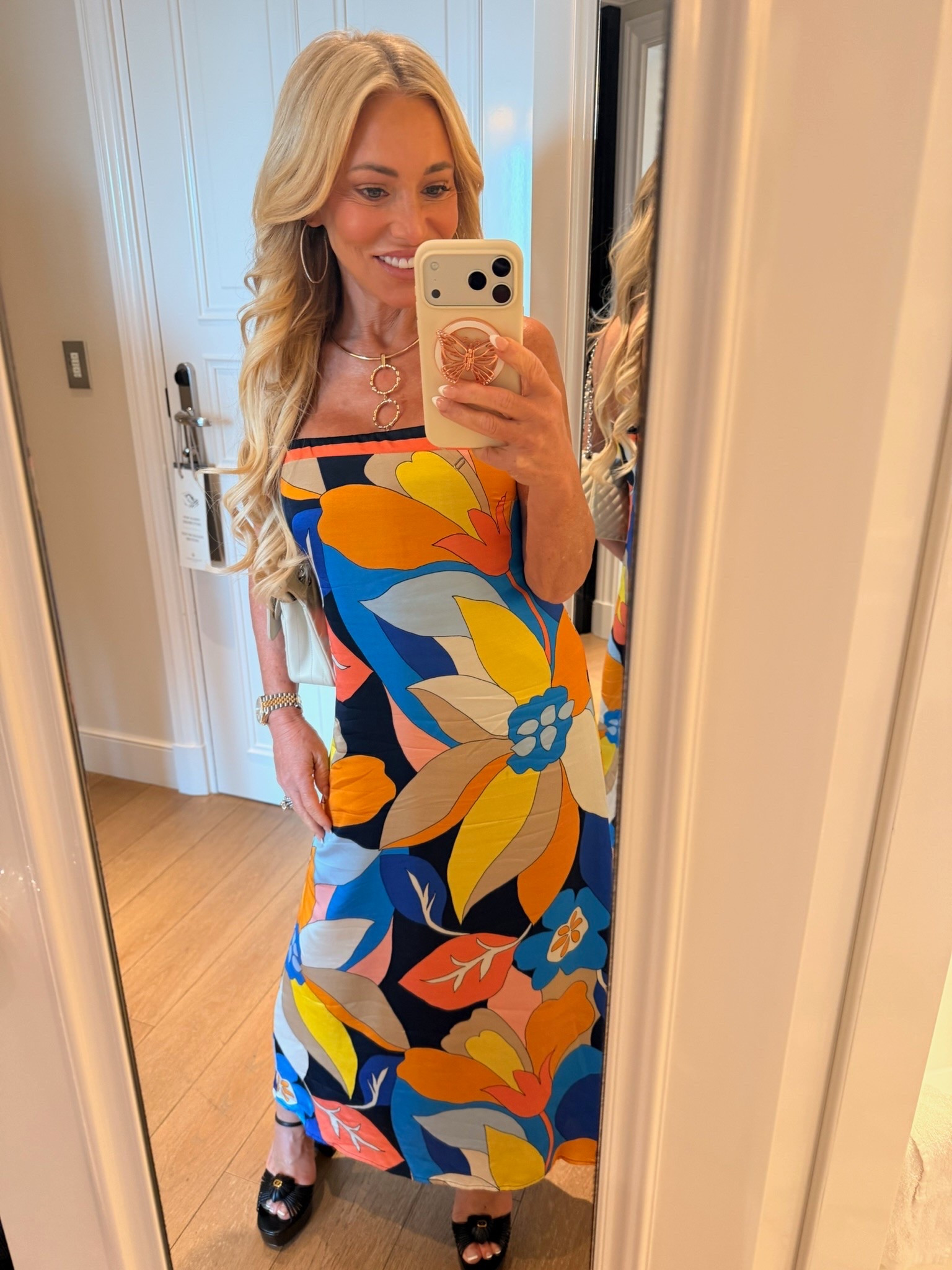 A little Haute Helen throwback ✨ I shared this look a few days ago, and I had to bring it back because this dress is on sale now! 💖

Such a good time to snag it!

#dress #sale #deals

#LTKootd #LTKSeasonal #LTKSaleAlert