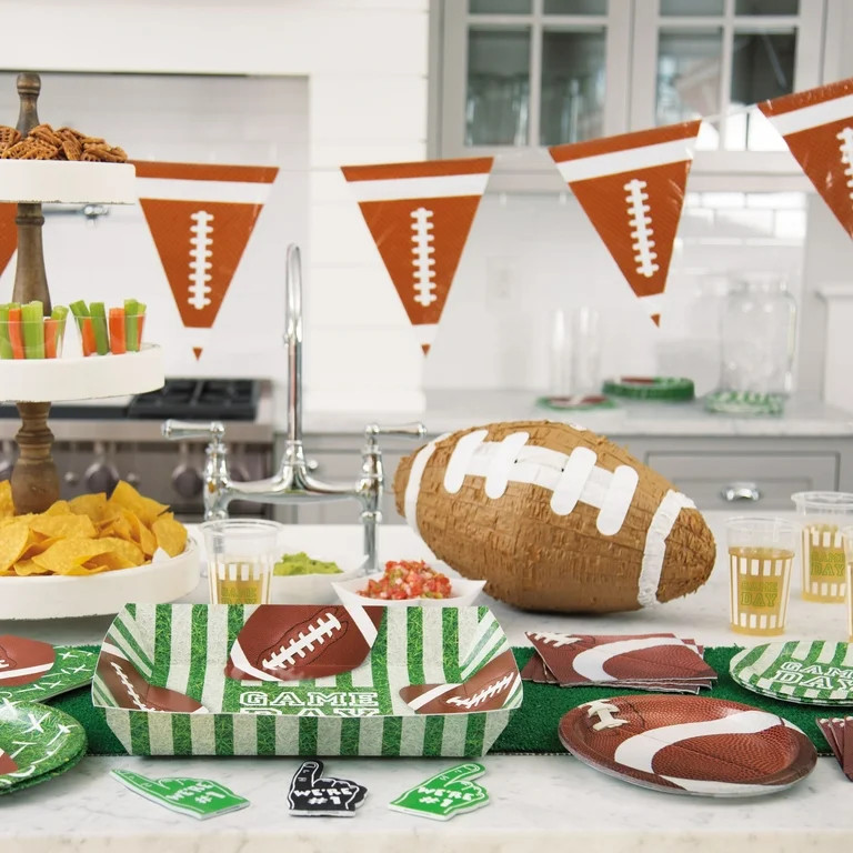 Football Paper Dinner Plates, 9in, 8ct | Walmart (US)