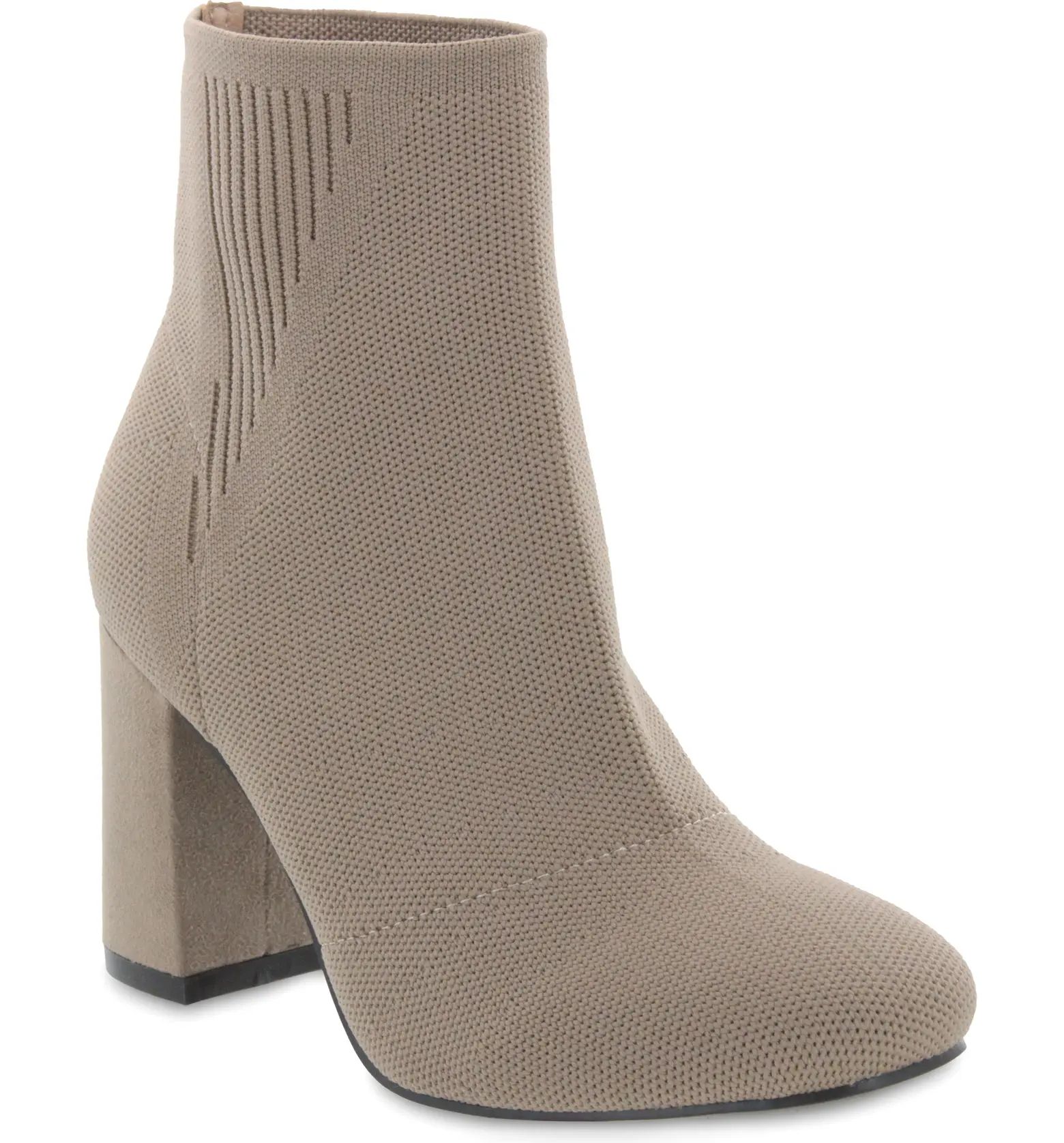 Braxton Block Heel Bootie | Nordstrom Rack