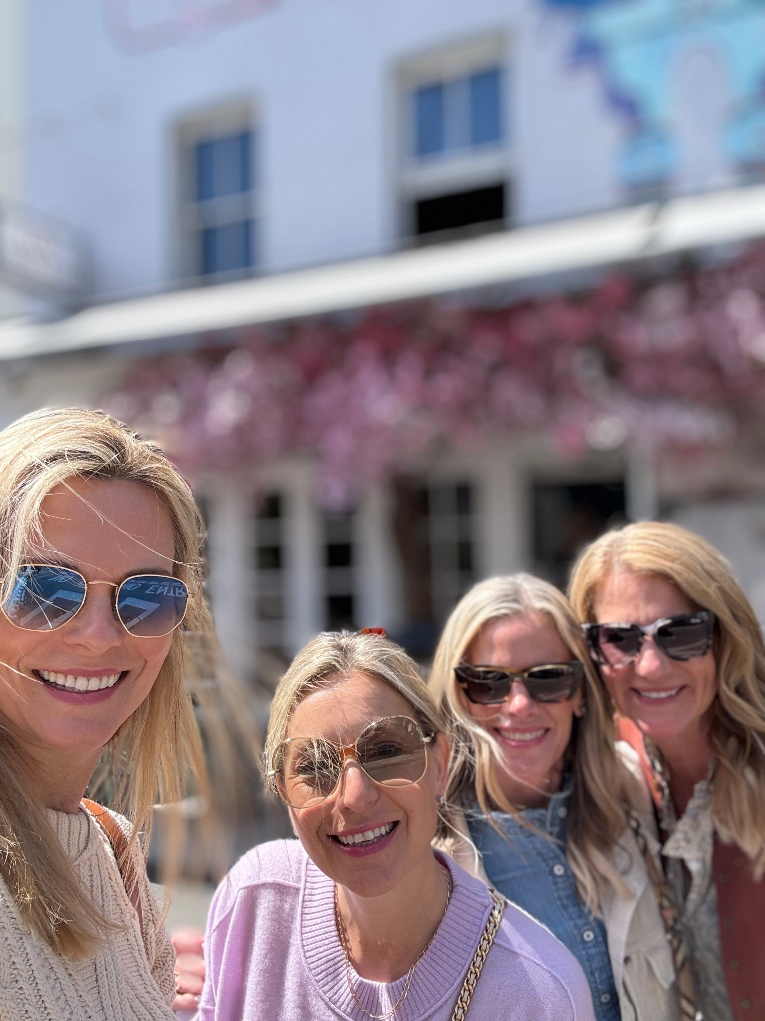 What I packed for London 🇬🇧

#LTKSeasonal #LTKBeauty #LTKTravel