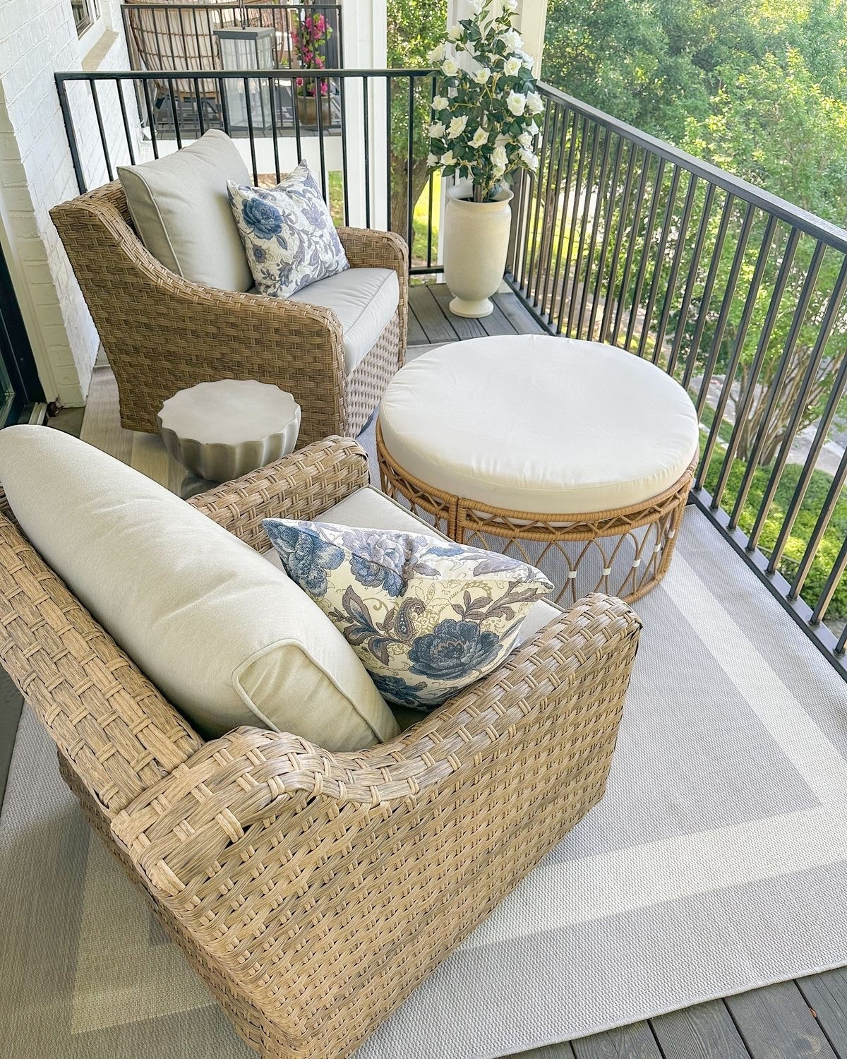 even the small patios and balconies can become cozy with correct furniture choices and right accents. this assembly is both functional and practical, and is suitable for hosting, working from home, and relaxing in a cozy atmosphere <3

photo credits: beverly amaterdam via pinterest 

#LTKSeasonal #LTKSaleAlert #LTKHome