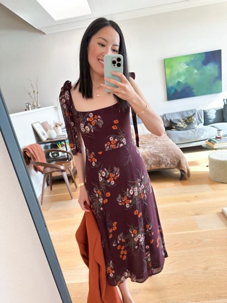 Shop similar floral dresses by Reformation 

#springdress
#summerdress
#classicstyle
#springoutfit
#Reformation

#LTKSeasonal #LTKstyletip #LTKsalealert