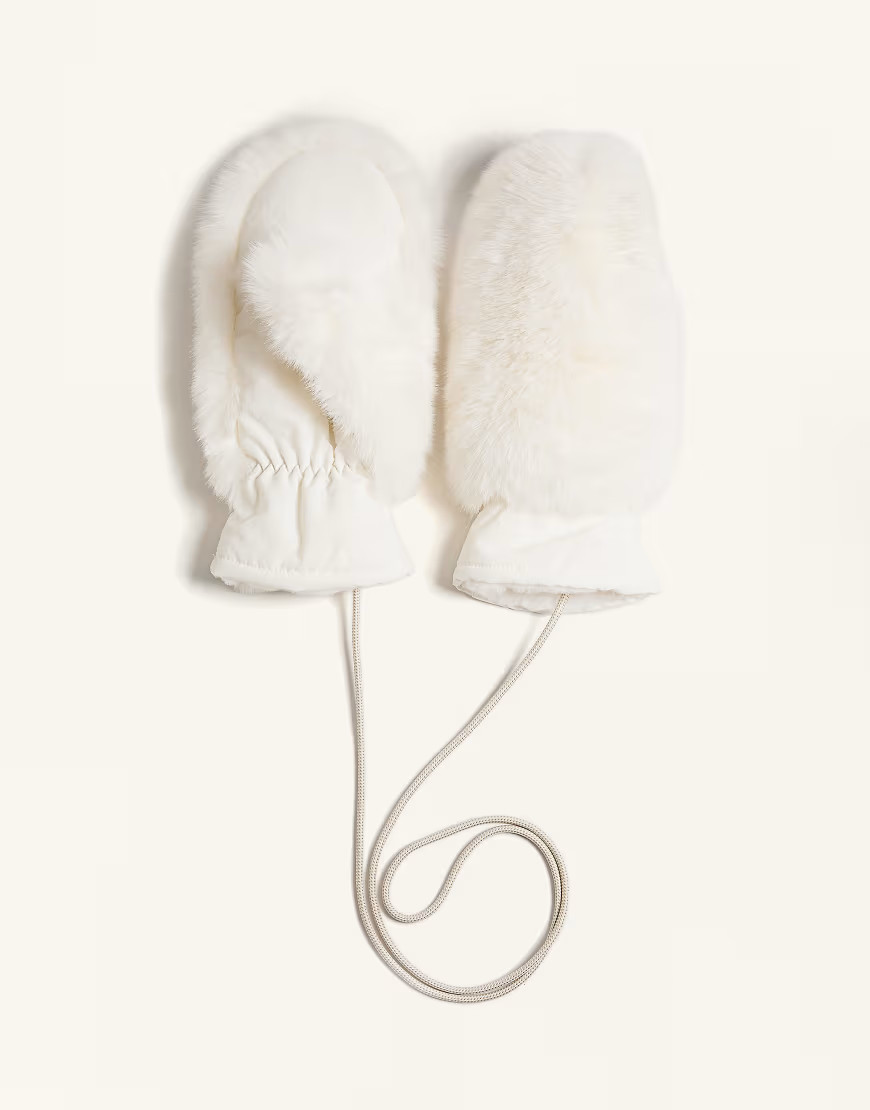OYSHO Faux fur mittens with drawcord in ecru-Neutral | ASOS (Global)