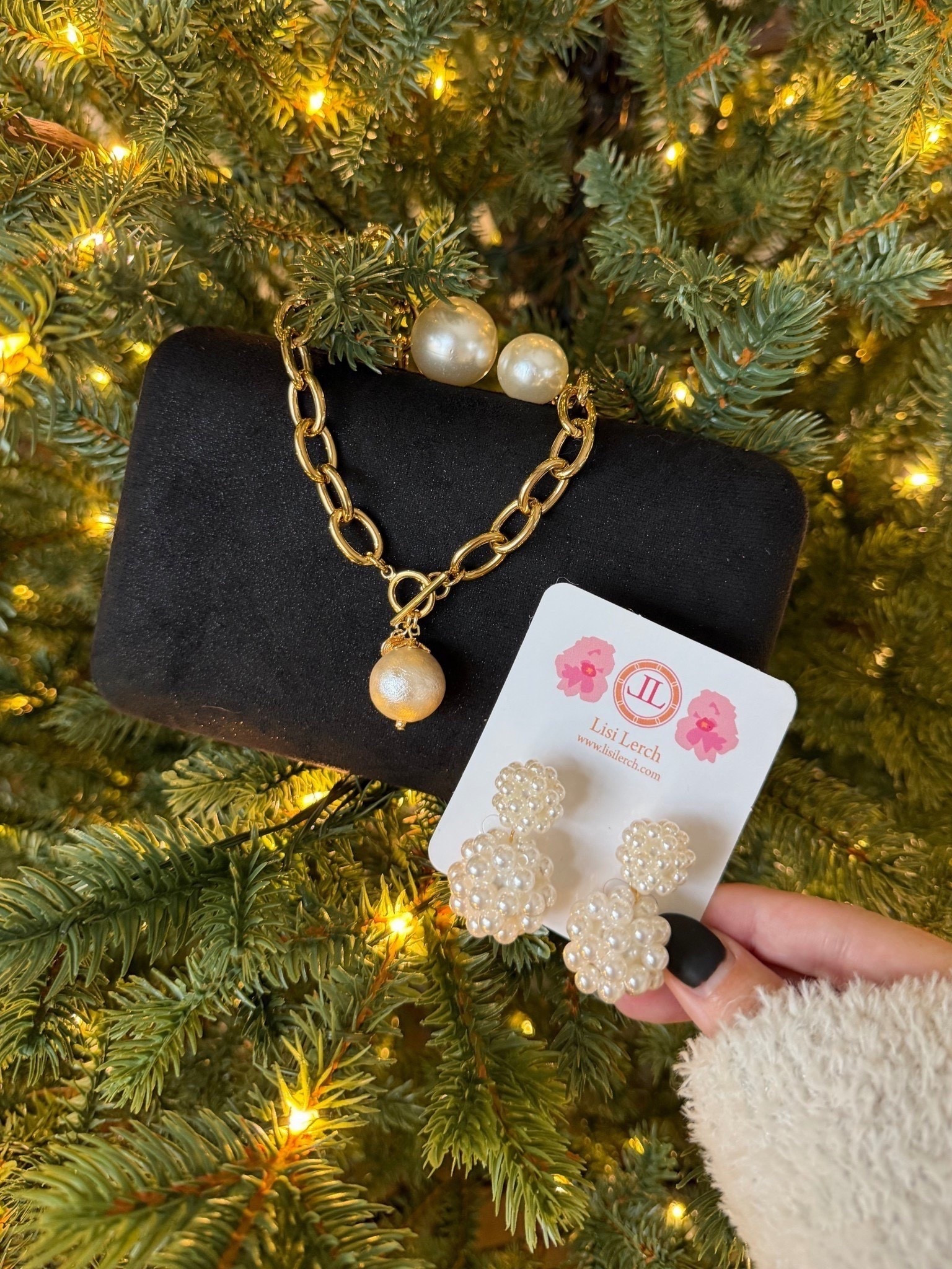 All of my Lisi Lerch holiday pieces are now on major sale / up to 70% off! Things are selling out really quickly!



#LTKSaleAlert #LTKFindsUnder100 #LTKFindsUnder50