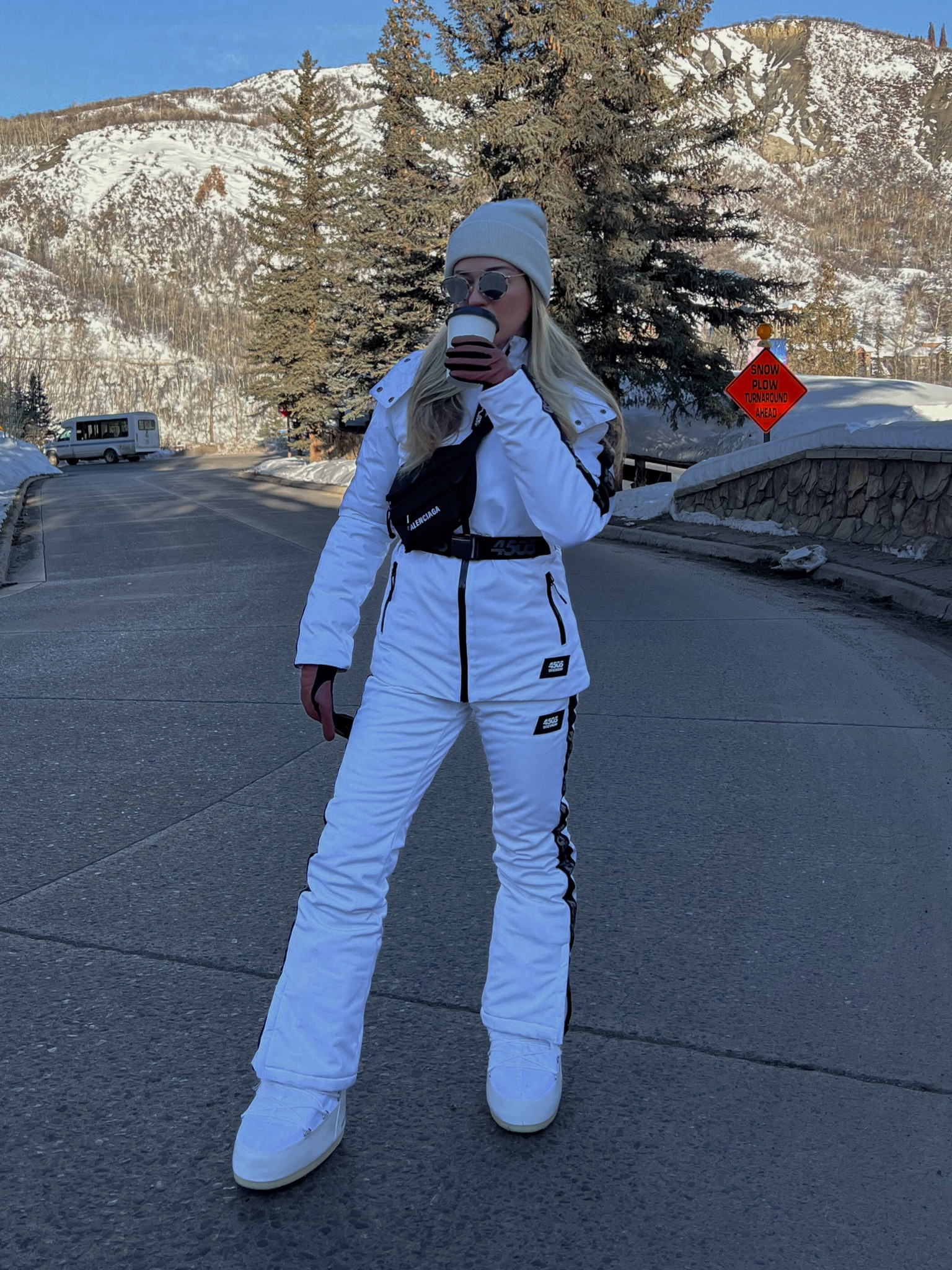 Dress cute and warm and enjoy a great day on the slopes ⛷️ 

ski outfit, ski gear, skiing, winter clothes, winter sports, winter gear, Ugg boots, moon boot, snow boots, fashion on the slopes, winter hat, ski sweater, ski boots, belt bag 

#LTKFind #LTKstyletip #LTKSeasonal