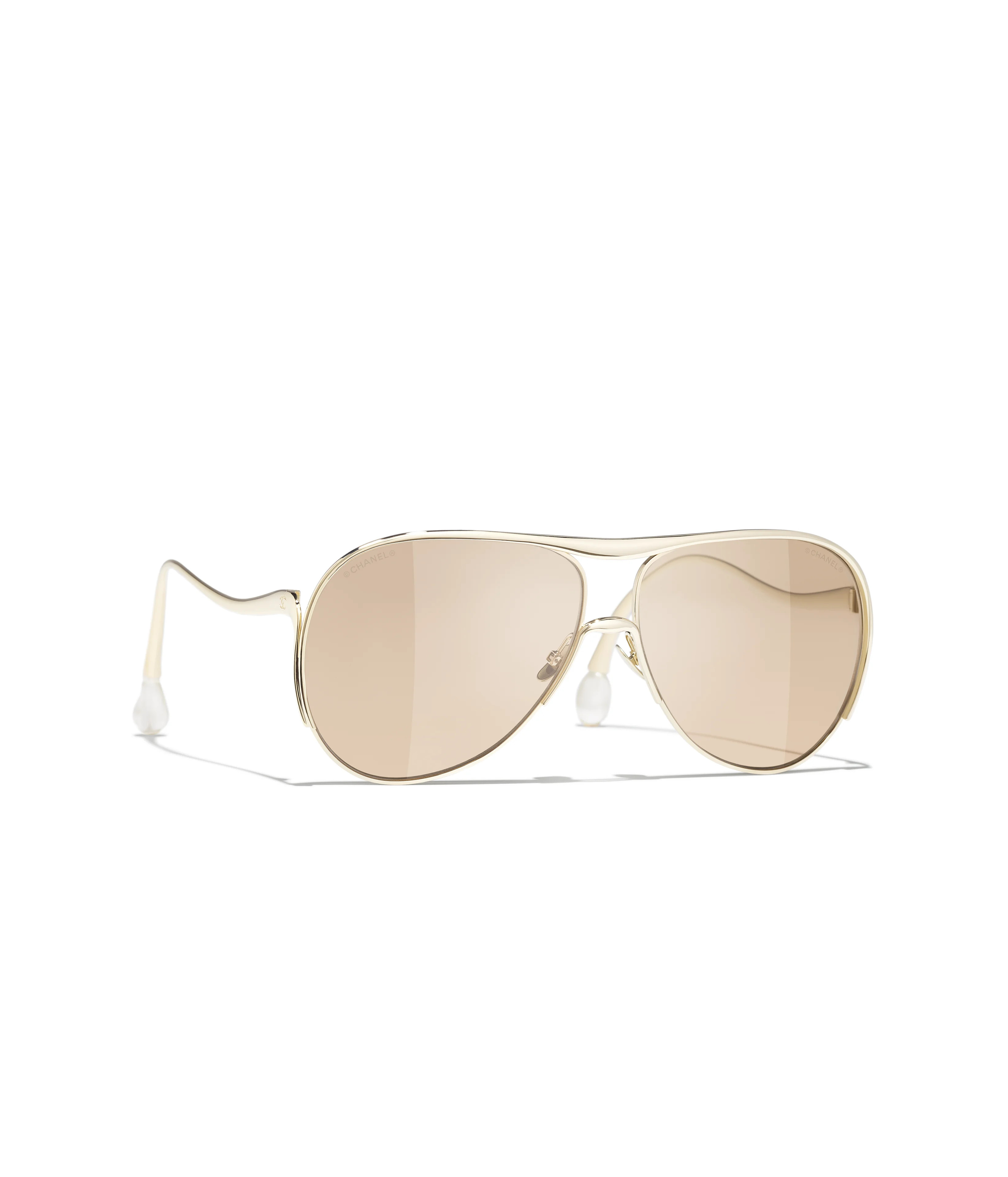 A selection of specially chosen creations. | Chanel, Inc. (US)