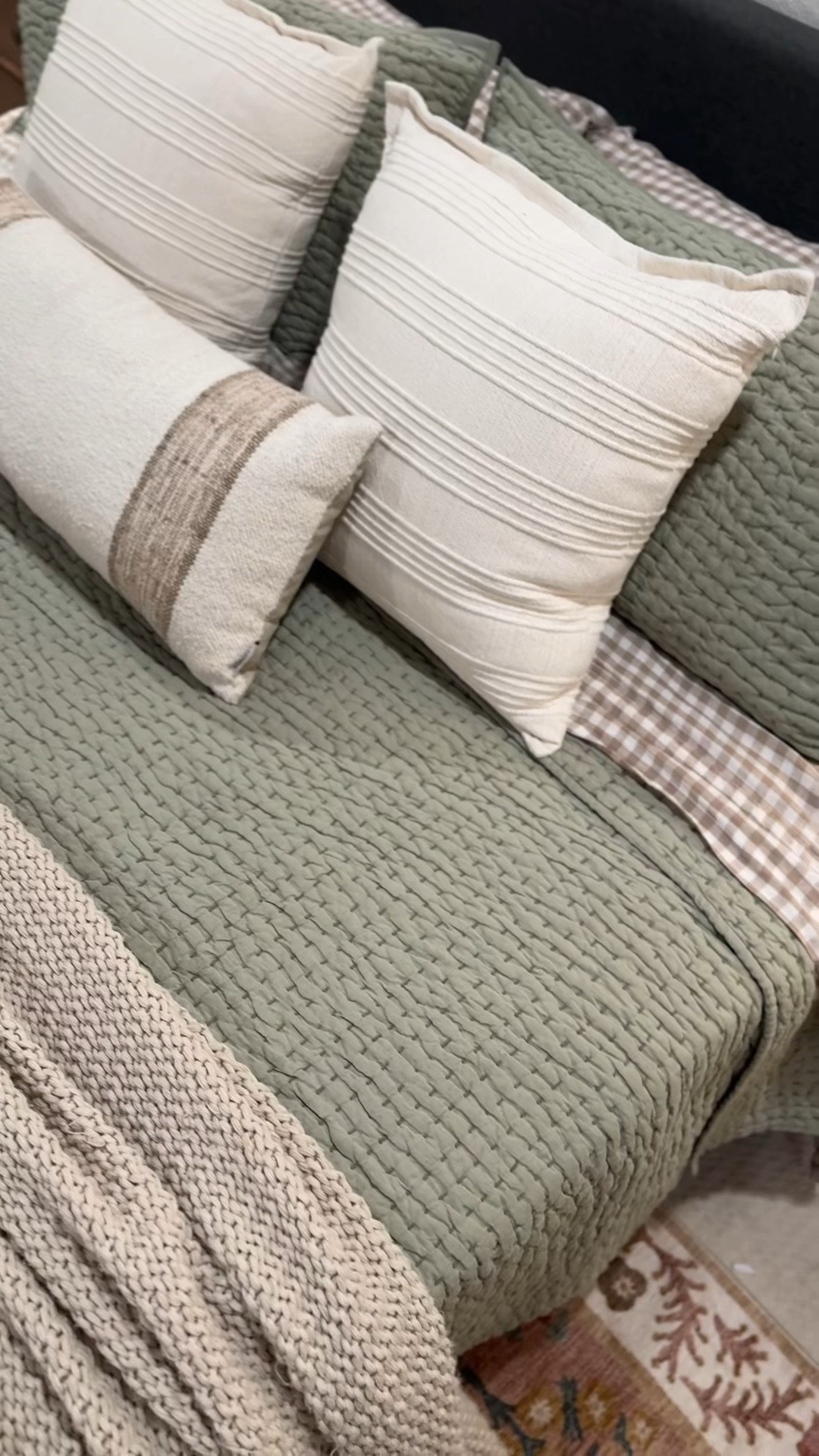 Green & gingham bedding 👏🏼 

#LTKHome