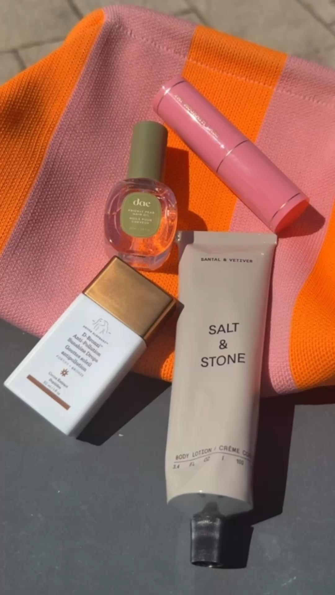 Loving my spring box from @fabfitfun

Had a little bit of everything you need for summer days @drunkelephant @patmcgrath @saltandstone  @daehair

I usually mix the #drunkelephantskincare #bronzedrops into my #sunscreen but had already applied so I used the drops on their own. #beautyboxes #beautybox #fabfitfun #skincare #blushstick #bronzing #hairoil #summeressentials #fabfitfun

#LTKdayinmylife #LTKSaleAlert #LTKBeauty