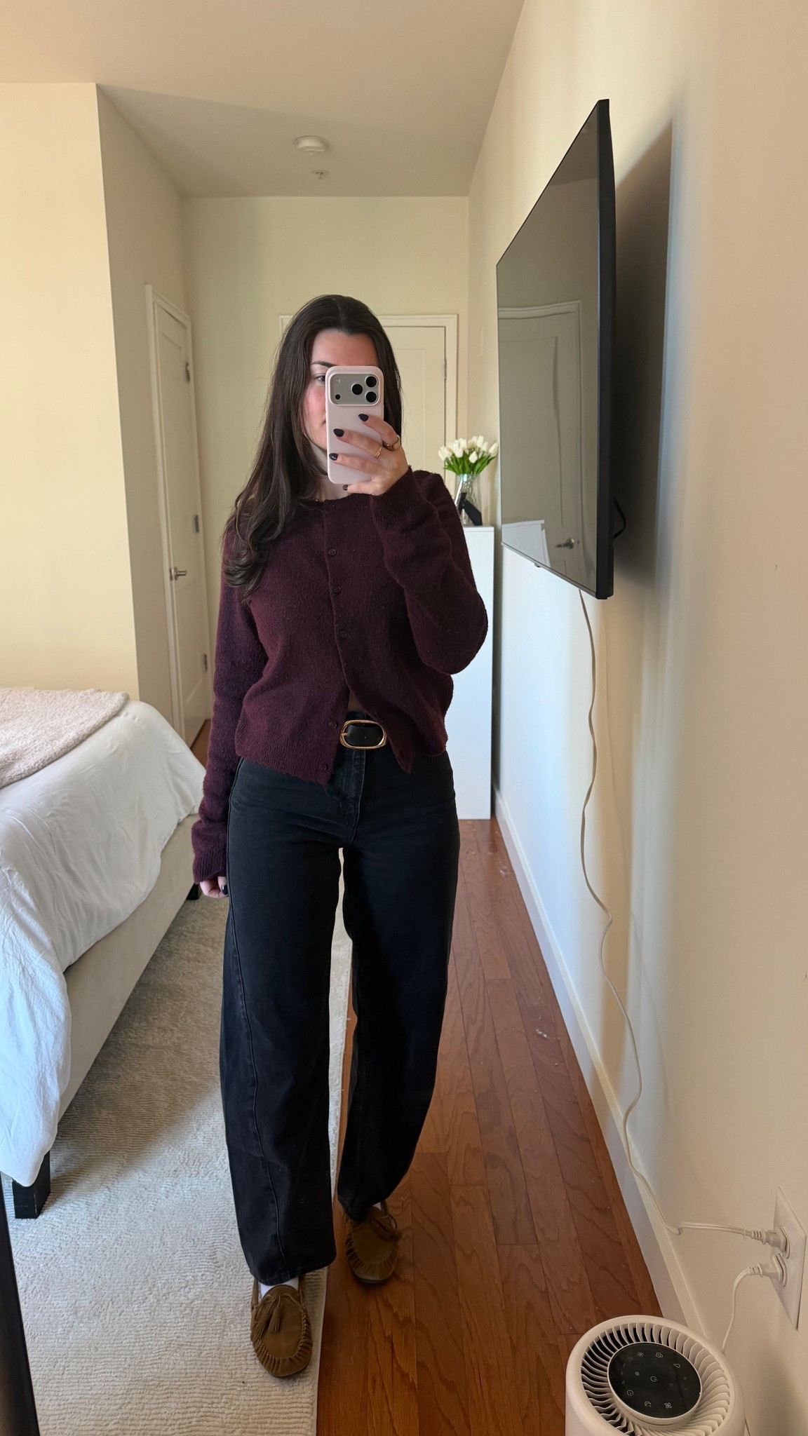Valentine’s Day fit♥️

Cardigan is sold out but linked similar!

#LTKootd #LTKgrwm #LTKValentine