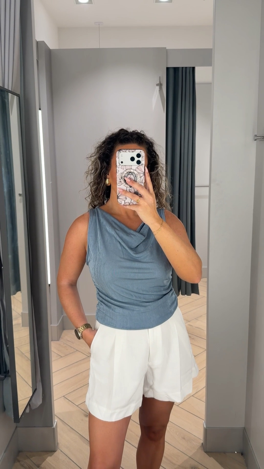 Perfect holiday outfit 🩵 I’m wearing a size 10 shorts and a medium top

#LTKsummer #LTKspring #LTKtravel
