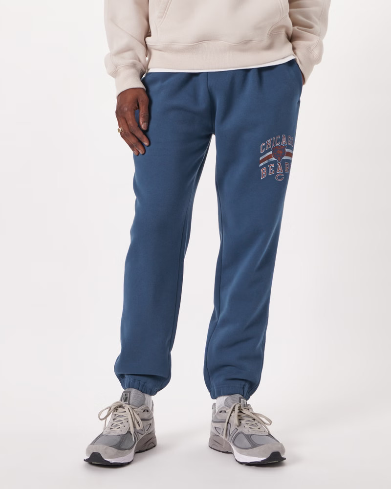 Men's Chicago Bears Cinched Joggers | Men's Bottoms | Abercrombie.com | Abercrombie & Fitch (US)