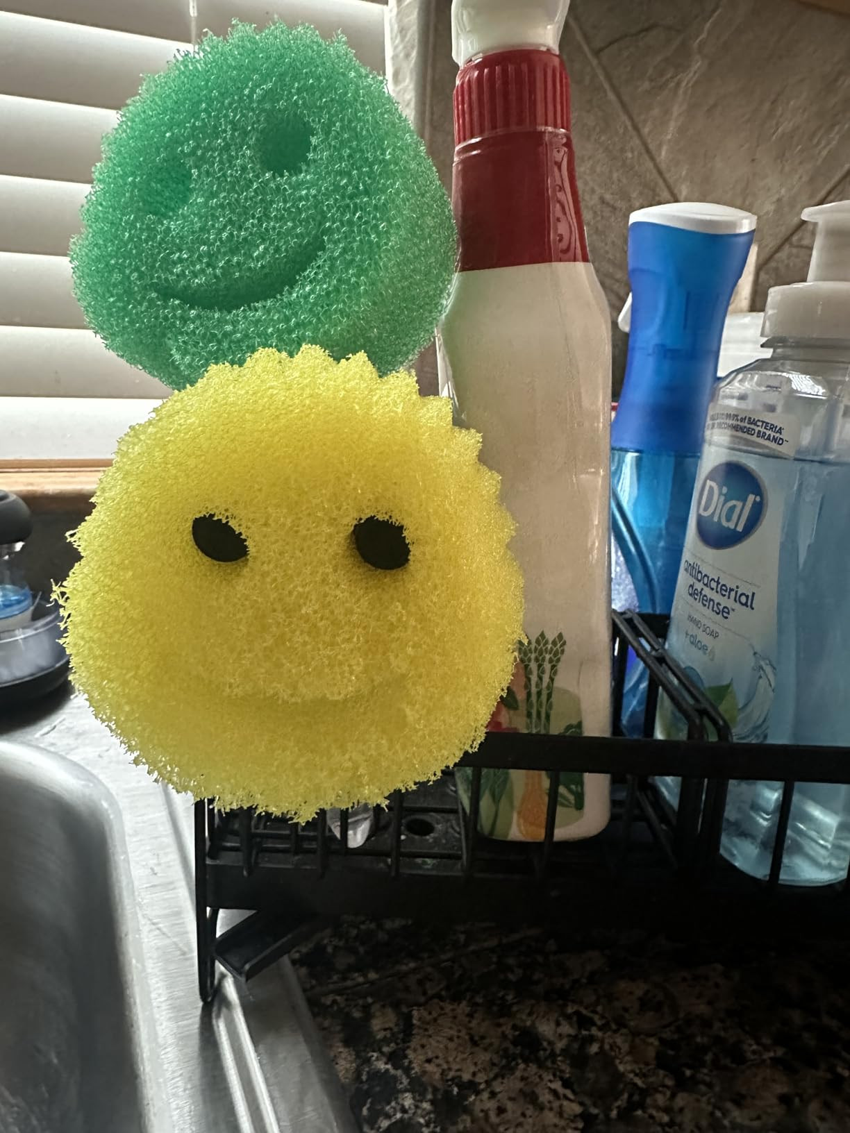 Scrub Daddy Color Sponges - Scratch-Free Multipurpose Dish Sponges for Kitchen, Bathroom & Househ... | Amazon (US)