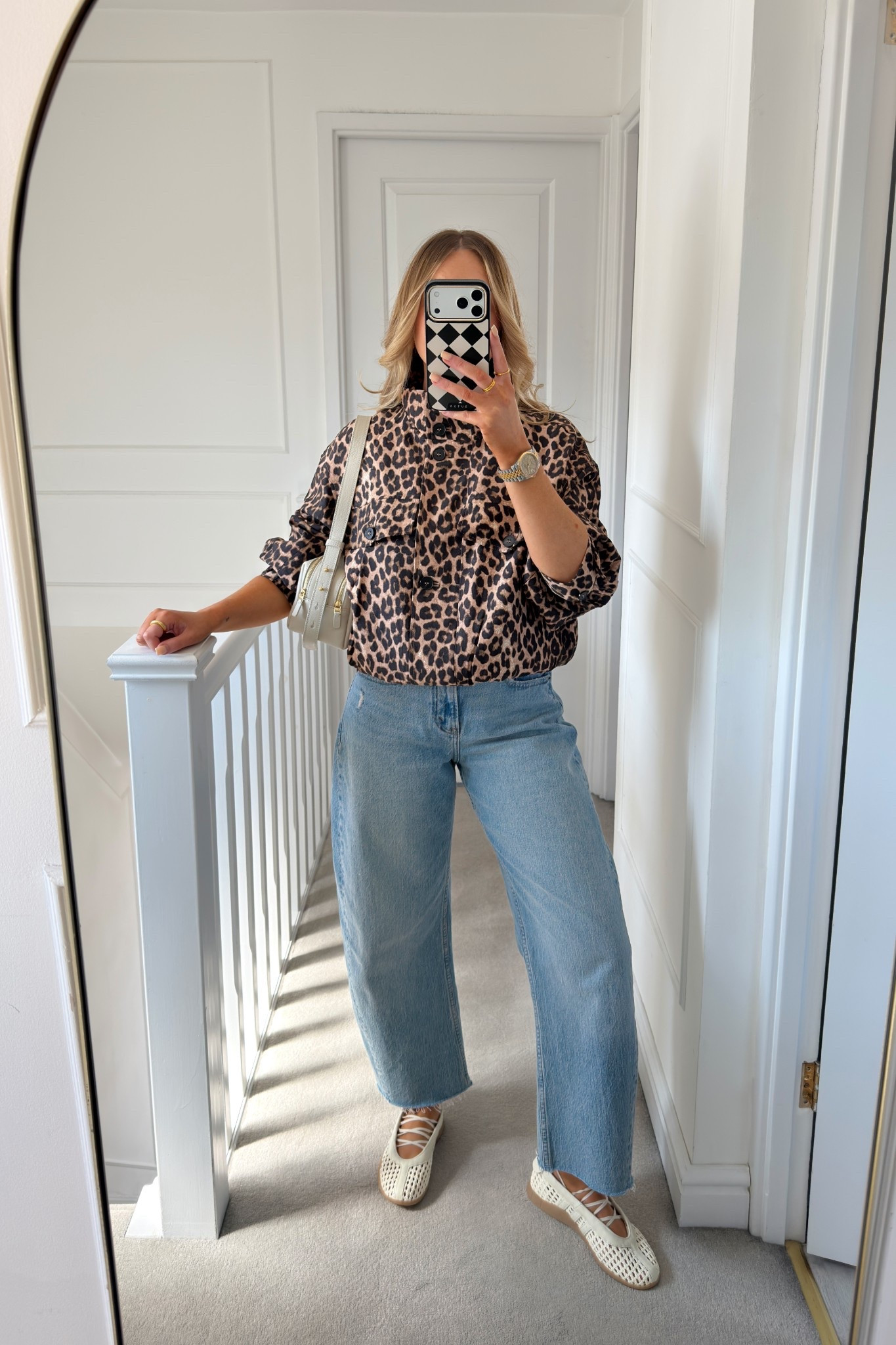 AFXLTK for 20% off my jeans (offer ends 25/04)

#LTKxAFSale #LTKspring #LTKjeans