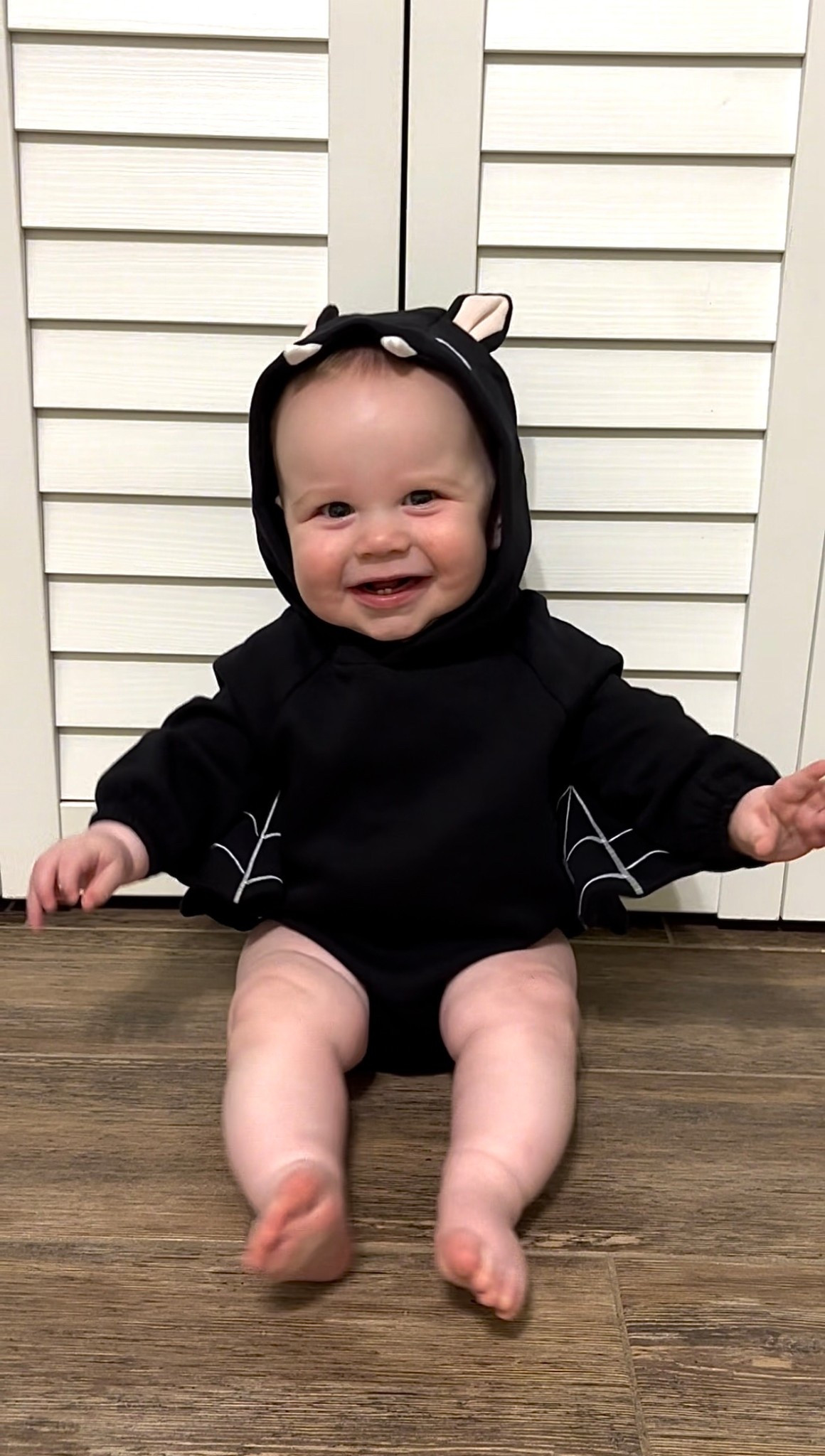 Another day another Halloween outfit! Easy Halloween costume from Old Navy! Keep an eye out to see if this one restocks 🦇

#halloween #october #babysfirsthalloween #batcostume #firsthalloween #babyhalloween #oldnavy

#LTKKids #LTKBaby #LTKHalloween