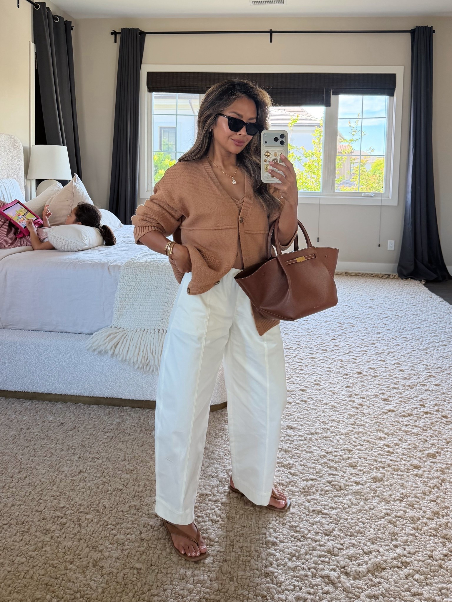 Casual chic spring outfit
Cardigan - Sold out from mango
Pants - XS


#LTKPetite #LTKootd #LTKmomlife