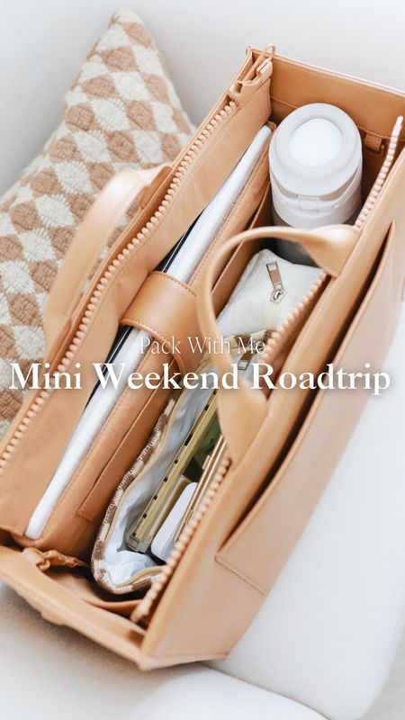 Pack With Me For A Weekend Roadtrip🎧👜☁️

+ everything is on my Amazon Storefront & @shop.ltk 

#packwithme #roadtrippacking #asmrpacking #whatsinmybag 