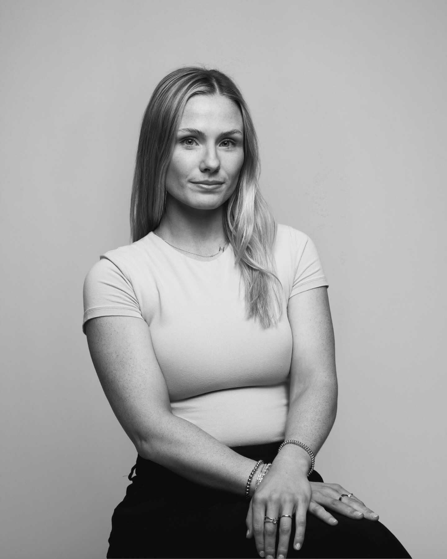 Business Casual outfit for my senior thesis headshots!! Abercrombie fuels my business wardrobe and fits so well!!



#LTKWorkwear #LTKSummerSales #LTKU