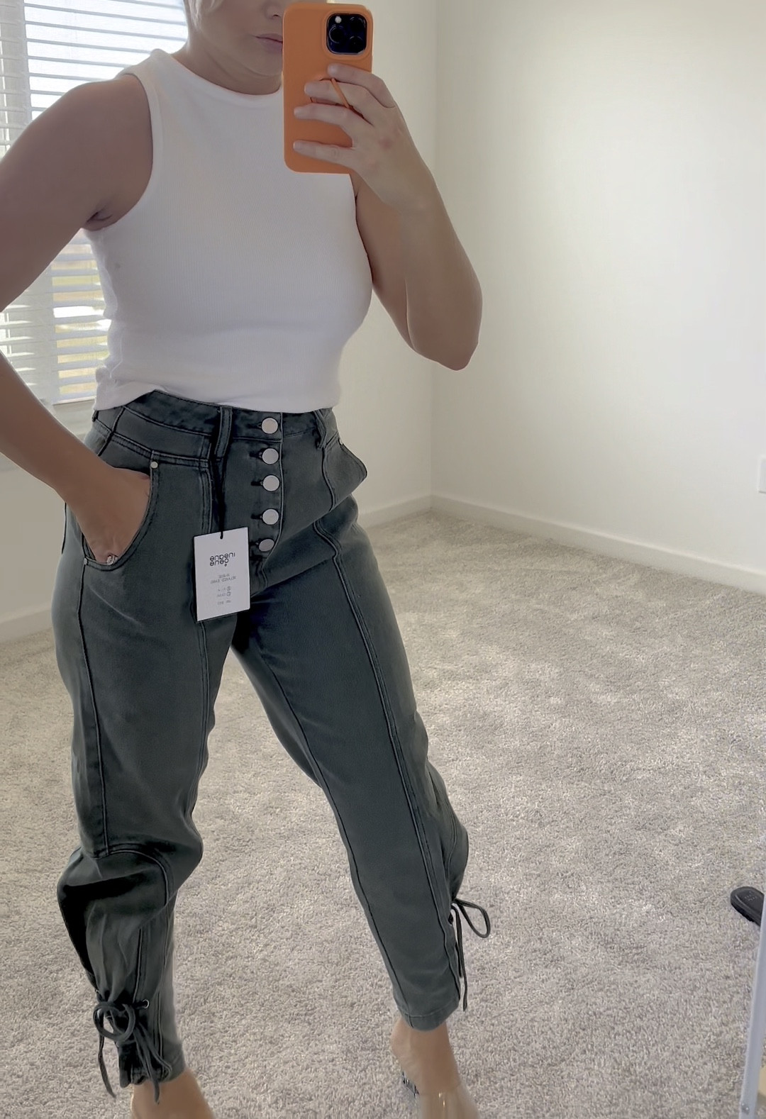 Army green jean joggers from lane 201! Work causal, night out, date night! Work west, mom, Target. Gold ornate mirror. Size 3. I’m 5’4 / 140lb.