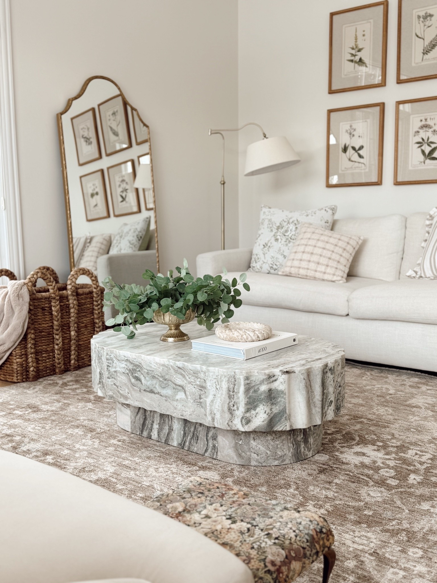 One of my top favorite Walmart home finds ever!

Walmart, Walmart find, mirror

#LTKHome