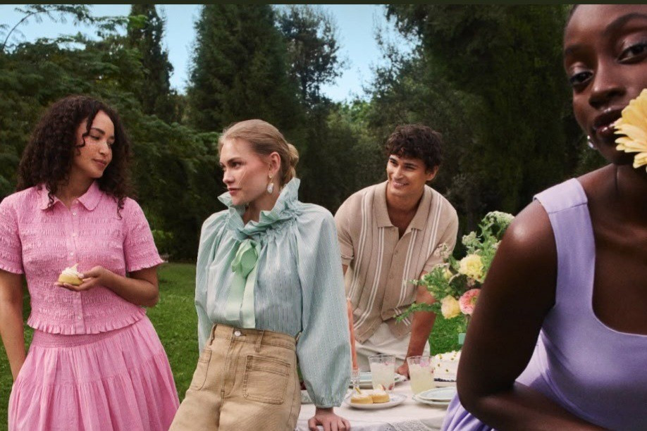 Spring summer scentsI love getting a new scent especially before we travel

#LTKdayinmylife #LTKTravel #LTKBeauty