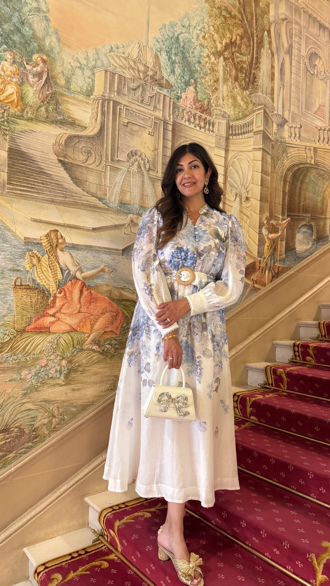 This gorgeous floral dress comes in a variety of color combos and gives Zimmerman vibes for less. It’s on sale #nordstrom #nordstromanniversarysale #nsale #summerdress

#LTKSaleAlert #LTKTravel #LTKWorkwear