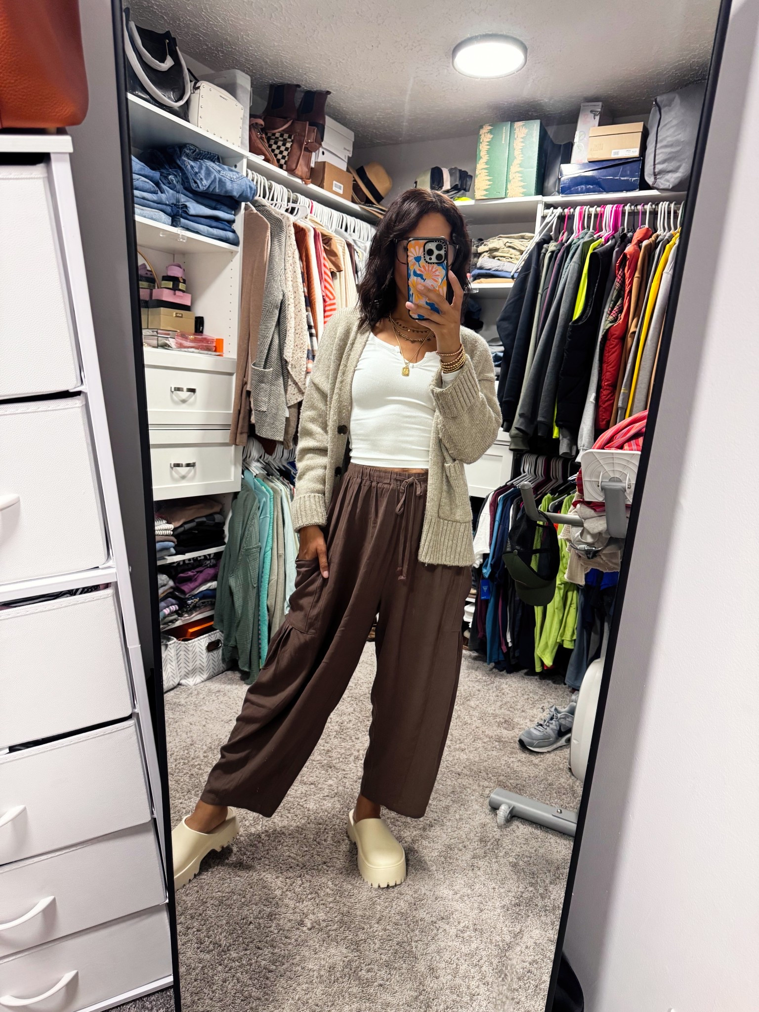 Office fit as a 34 year old mom x’s 4 🤎

#LTKFallSale #LTKWorkwear #LTKFindsUnder50