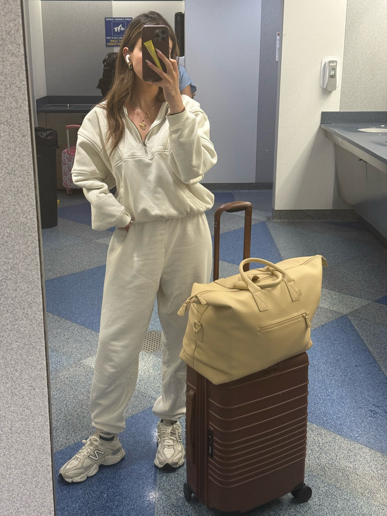 ideal airport fit & carry on 

#LTKTravel #LTKActive