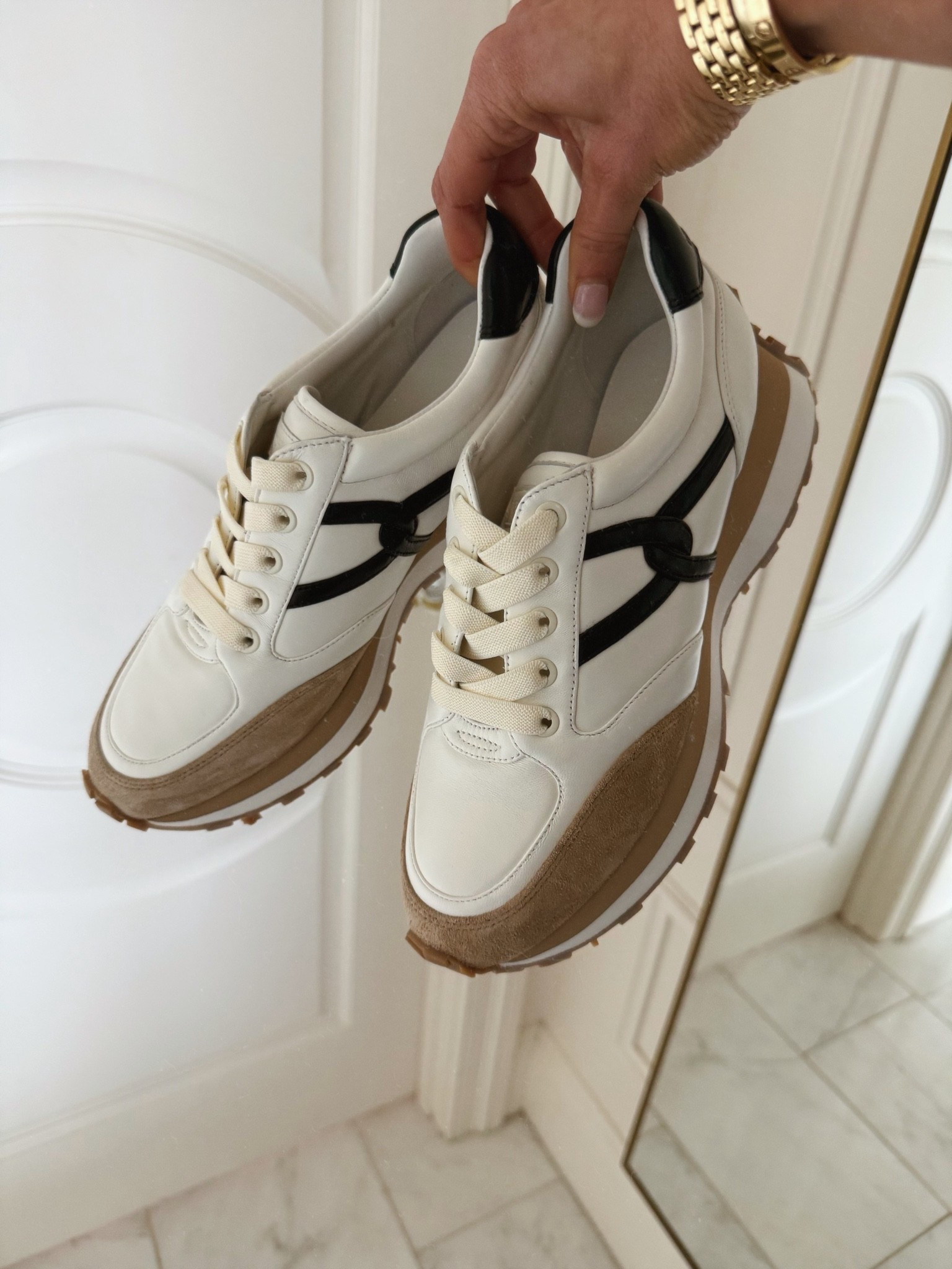 If you’re looking for a nice pair of everyday sneakers, this Veronica Beard pair is perfectly chic!

#LTKootd #LTKActive #LTKOver40