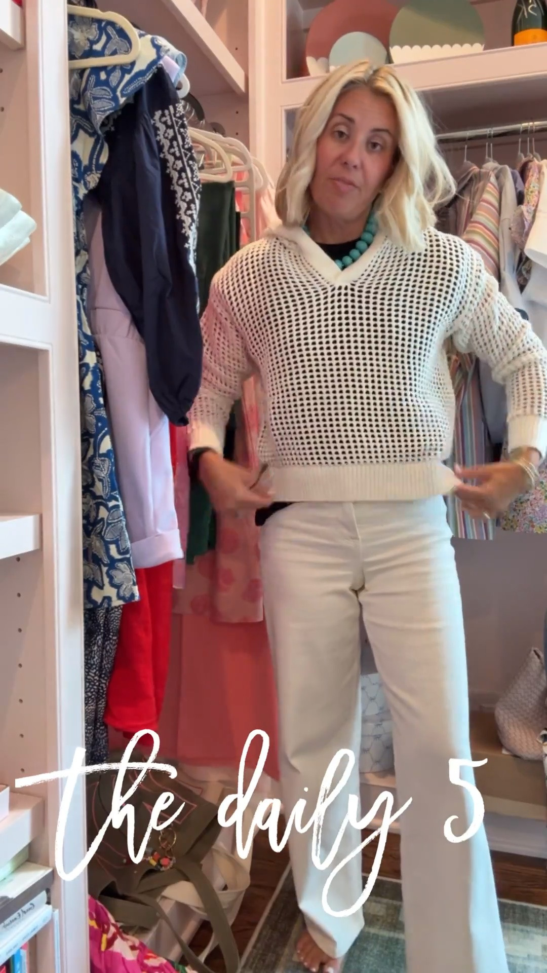 Daily 5…#2…Go-To Layer! Yall have seen me in this and it’s the perfect weight & perfect price!

#LTKdayinmylife #LTKSaleAlert #LTKSeasonal