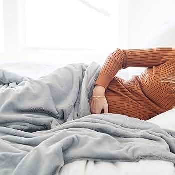 SARANONI Oversized Super Soft Comfy Lush 60" x 80" Adult Extra Large Blanket, (Gray) | Amazon (US)