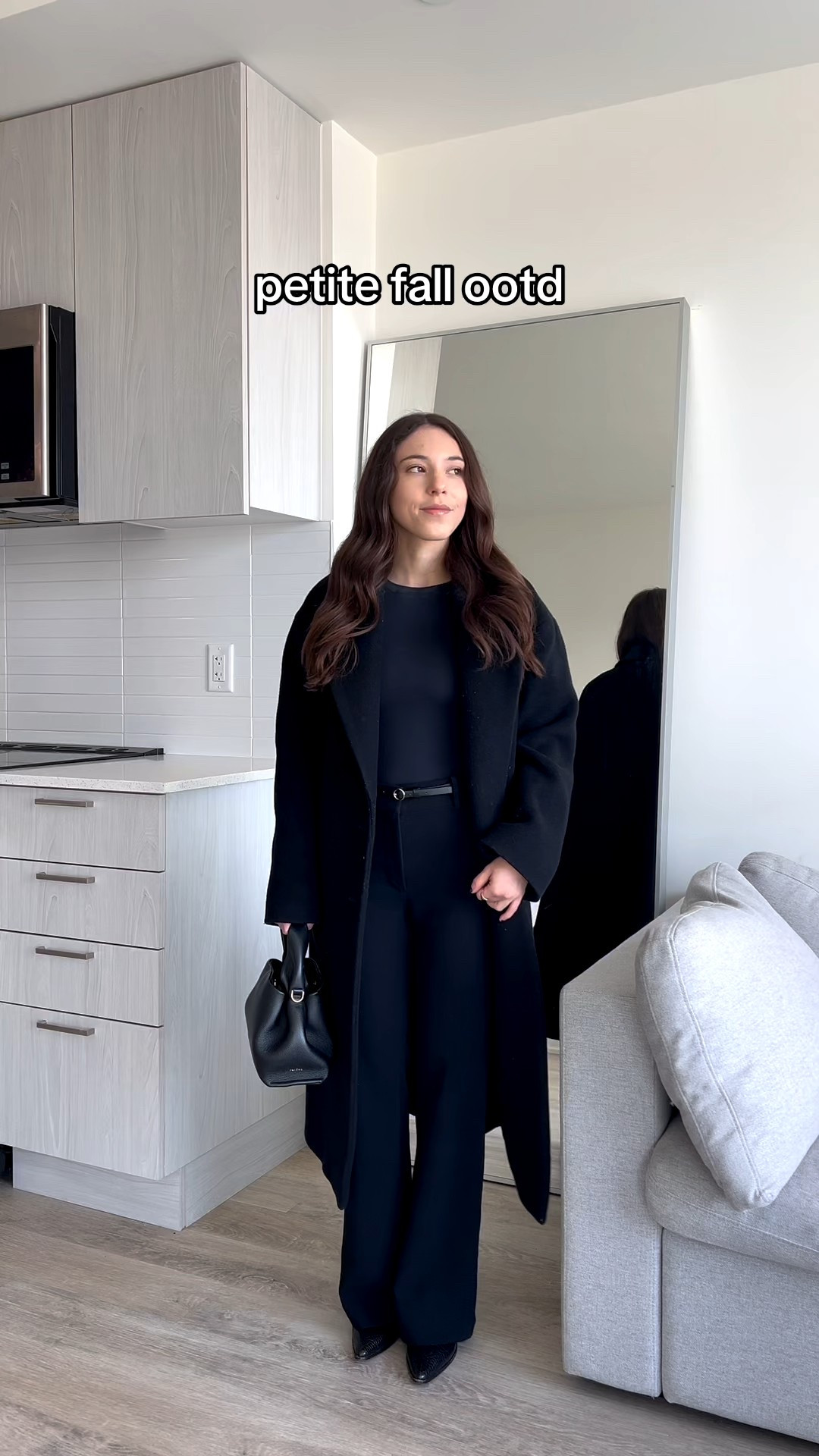 Such a nice petite-friendly fall/winter outfit. This is the perfect petite-friendly wool coat. These exact pants are discontinued, so I linked a really similar pair 🖤

Sizing: 
Coat - XXS 
Pants - 00



#LTKcanada #LTKworkwear #LTKpetite