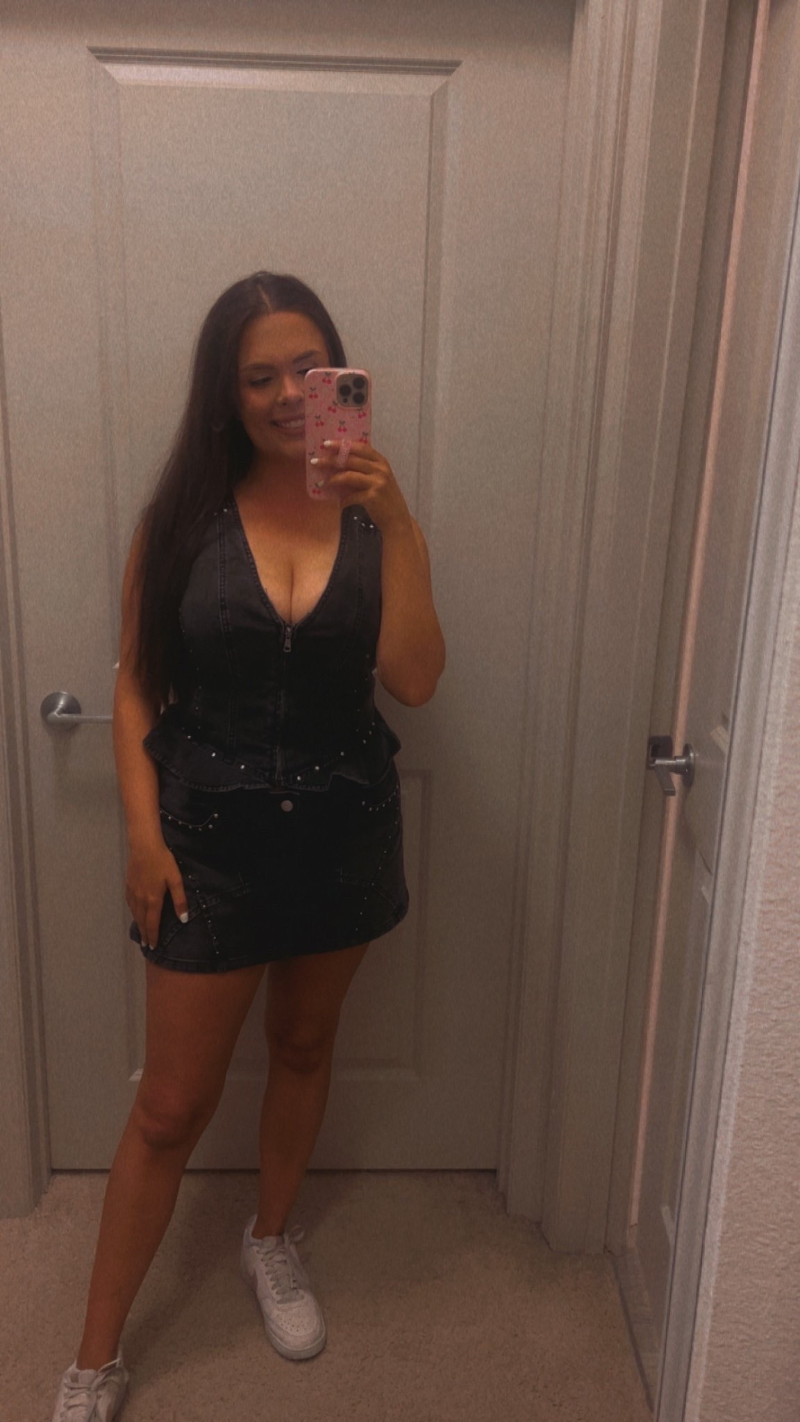 Going out top and skort 🖤✨🤠 would be so cute paired with sneakers or even some black cowboy boots! 

Wearing TTS medium in both, has a bit of an oversized fit

#LTKFindsUnder50 #LTKMidsize #LTKSaleAlert