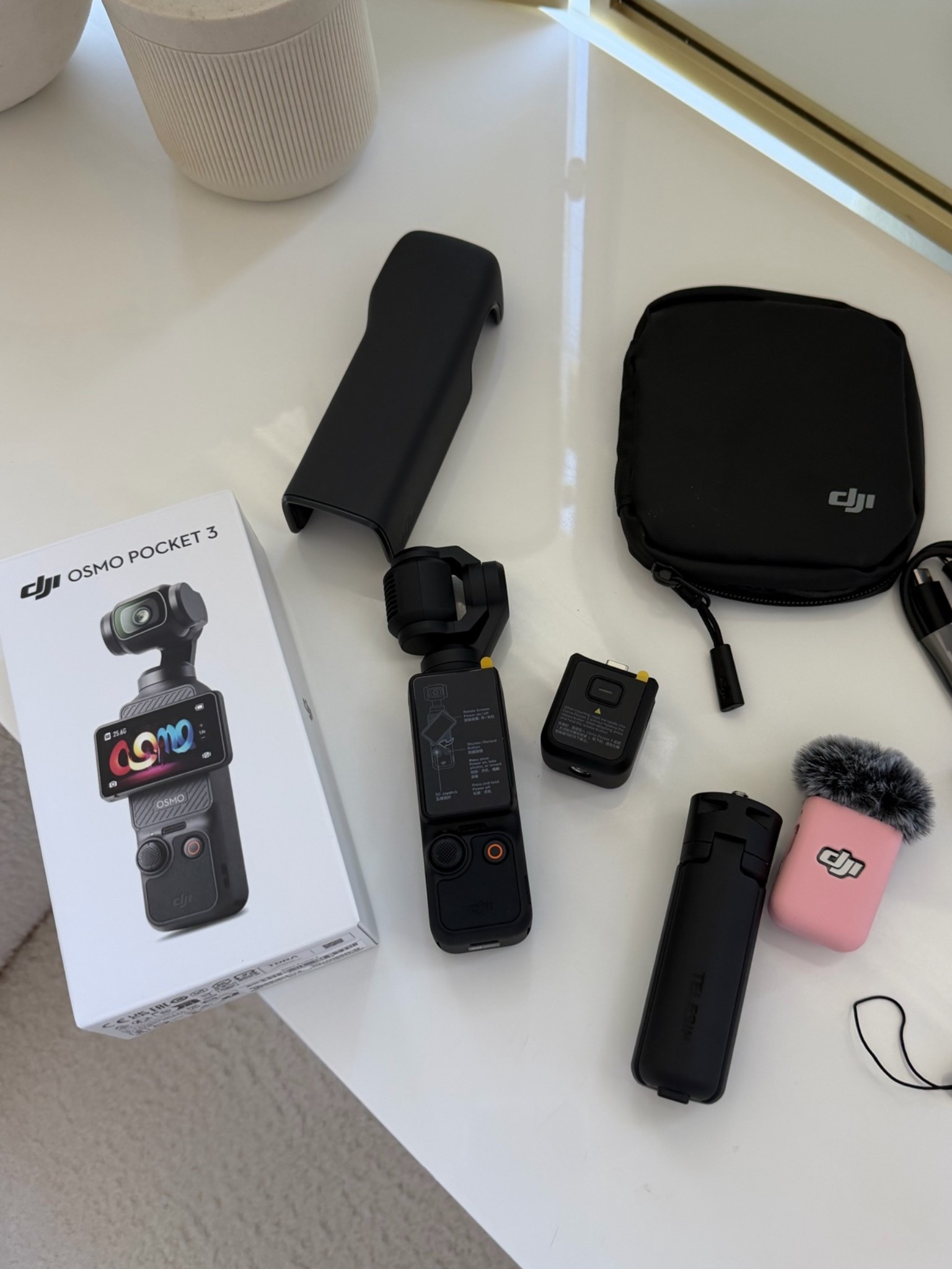 DJI Osmo Pocket 3 best vlogging camera & DJI mic 🌟🖤

#LTKvlog