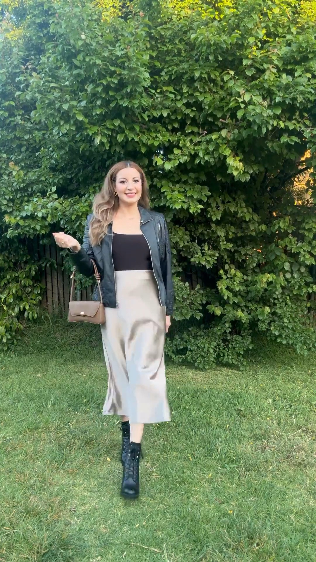 High Waisted Invisible Zipper Satin Midi Work Mermaid Skirt.
Size:M

#LTKStyleTip #LTKMidsize #LTKSeasonal