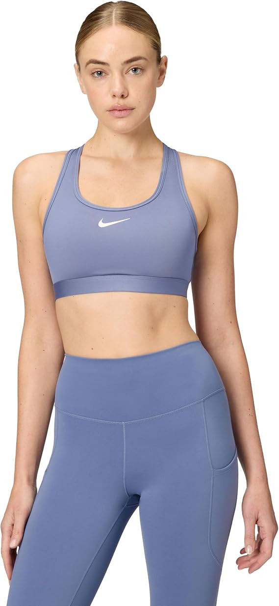 Nike Women's Swoosh Sports Bra | Amazon (US)