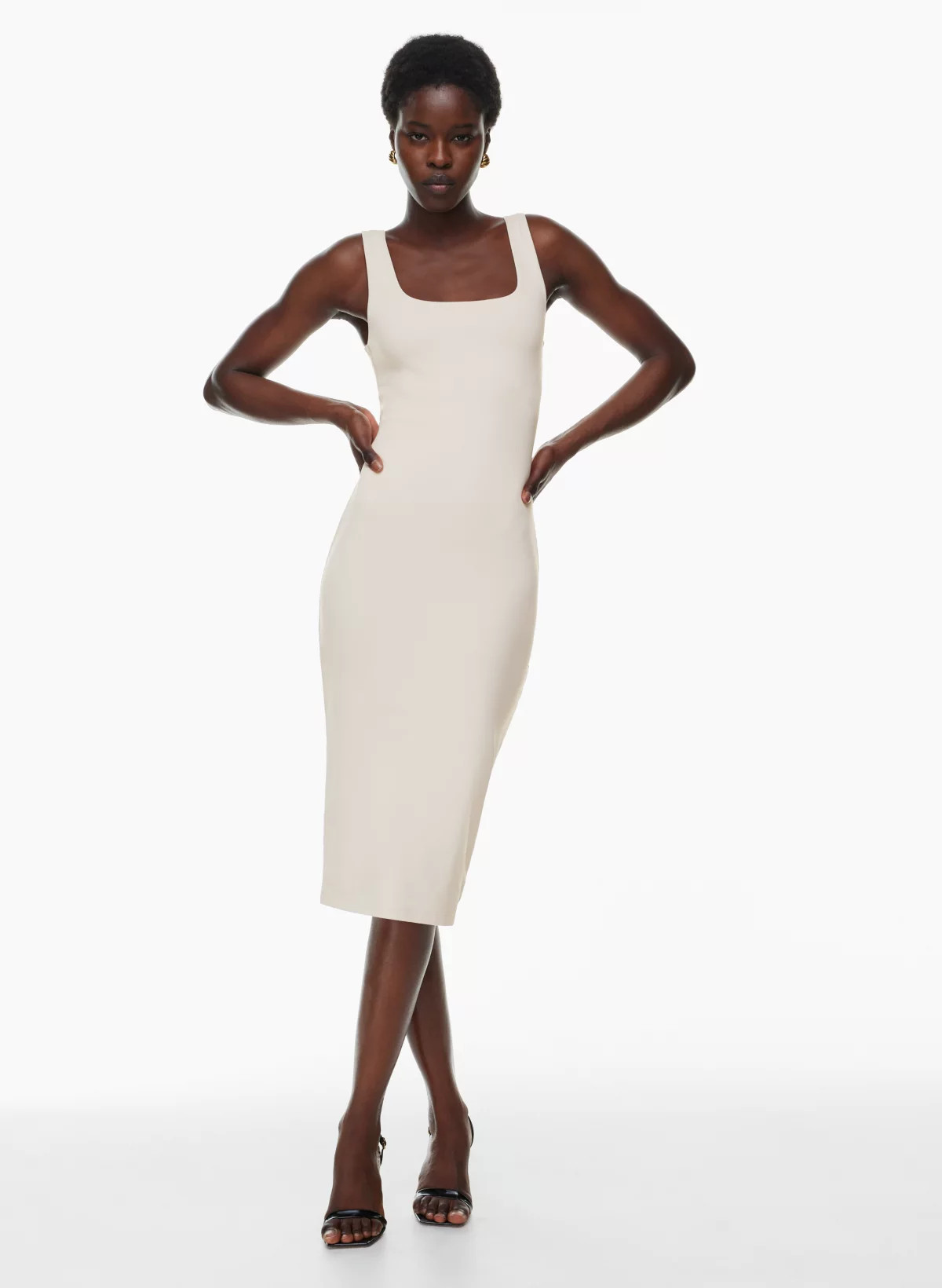CONTOUR SQUARENECK MIDI DRESS | Aritzia