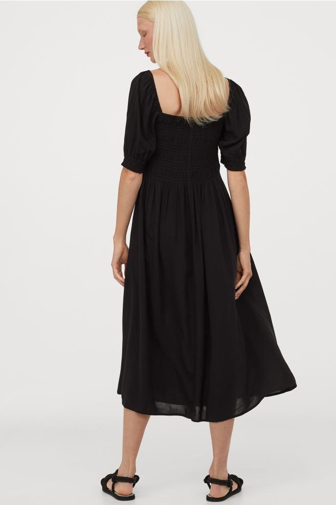 Puff-sleeved dress | H&M (UK, MY, IN, SG, PH, TW, HK)