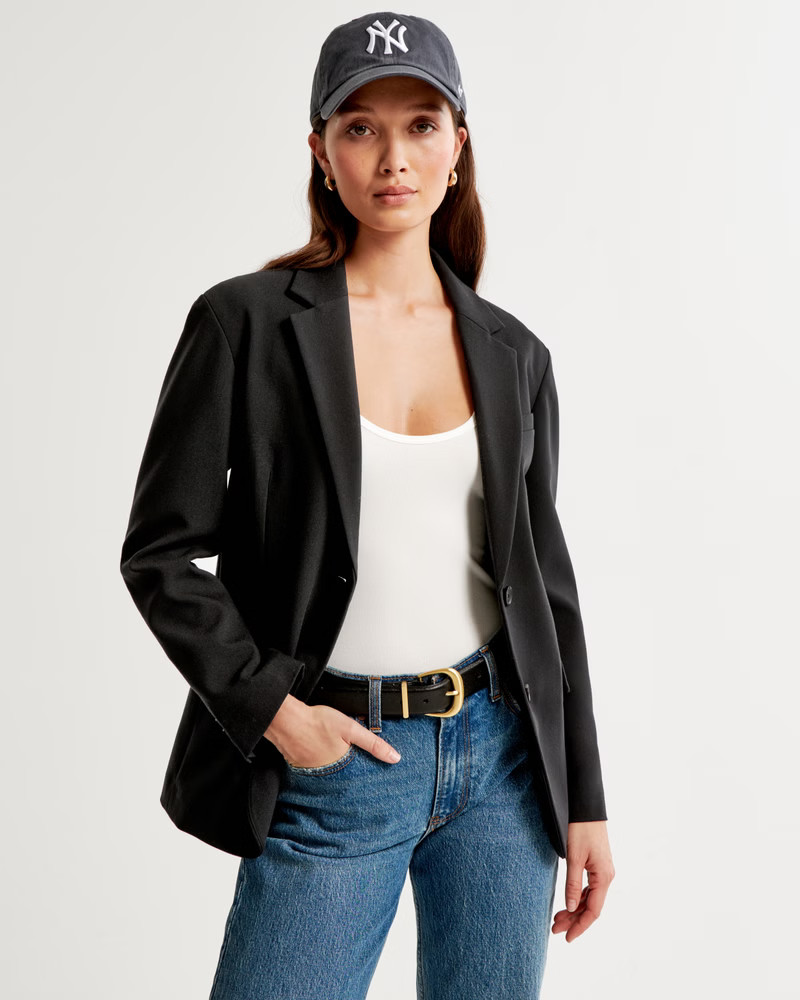 Women's Relaxed Suiting Blazer | Women's Coats & Jackets | Abercrombie.com | Abercrombie & Fitch (US)