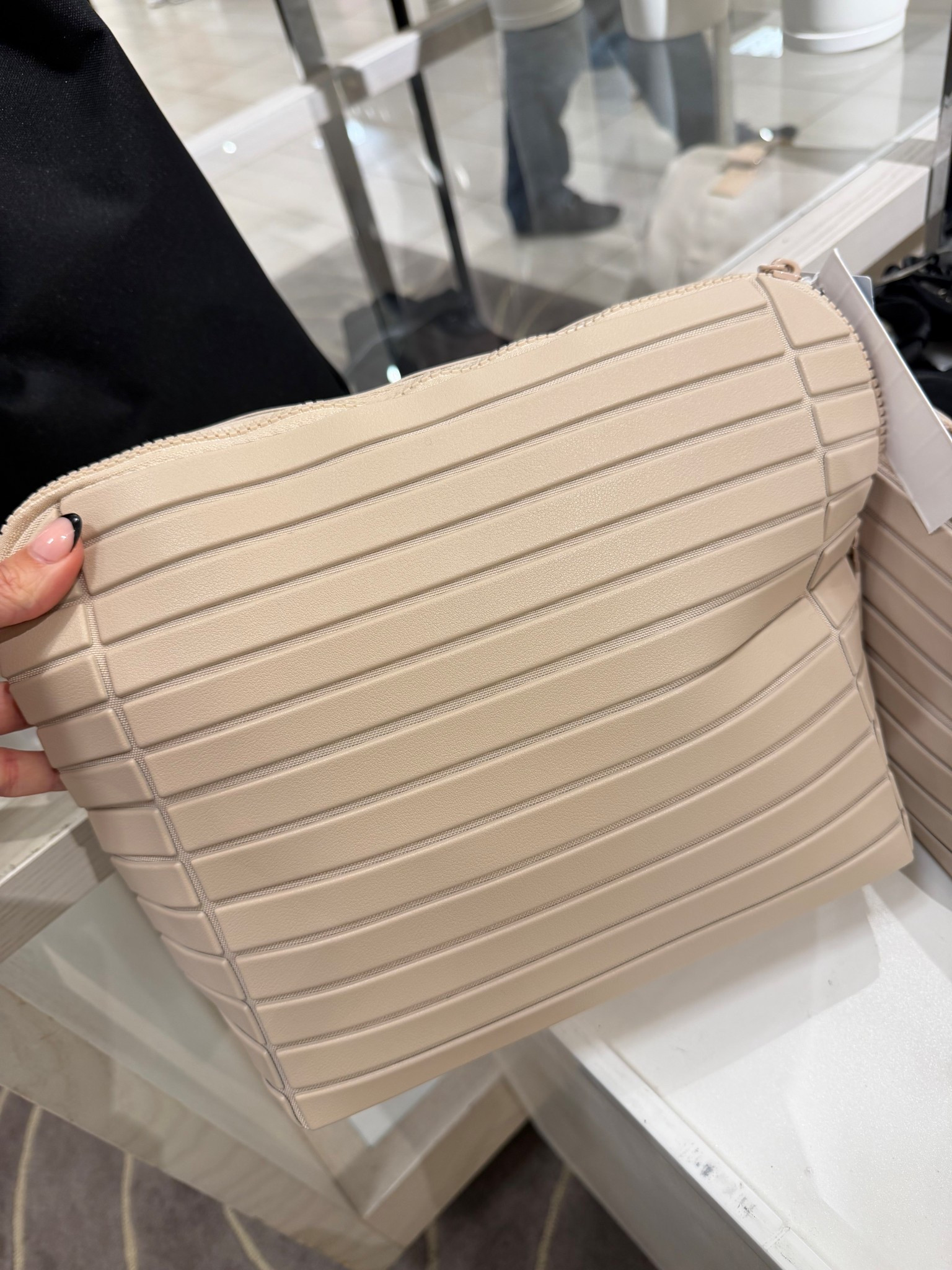 Parallel travel totes/makeup bags! 

#LTKGiftGuide #LTKTravel