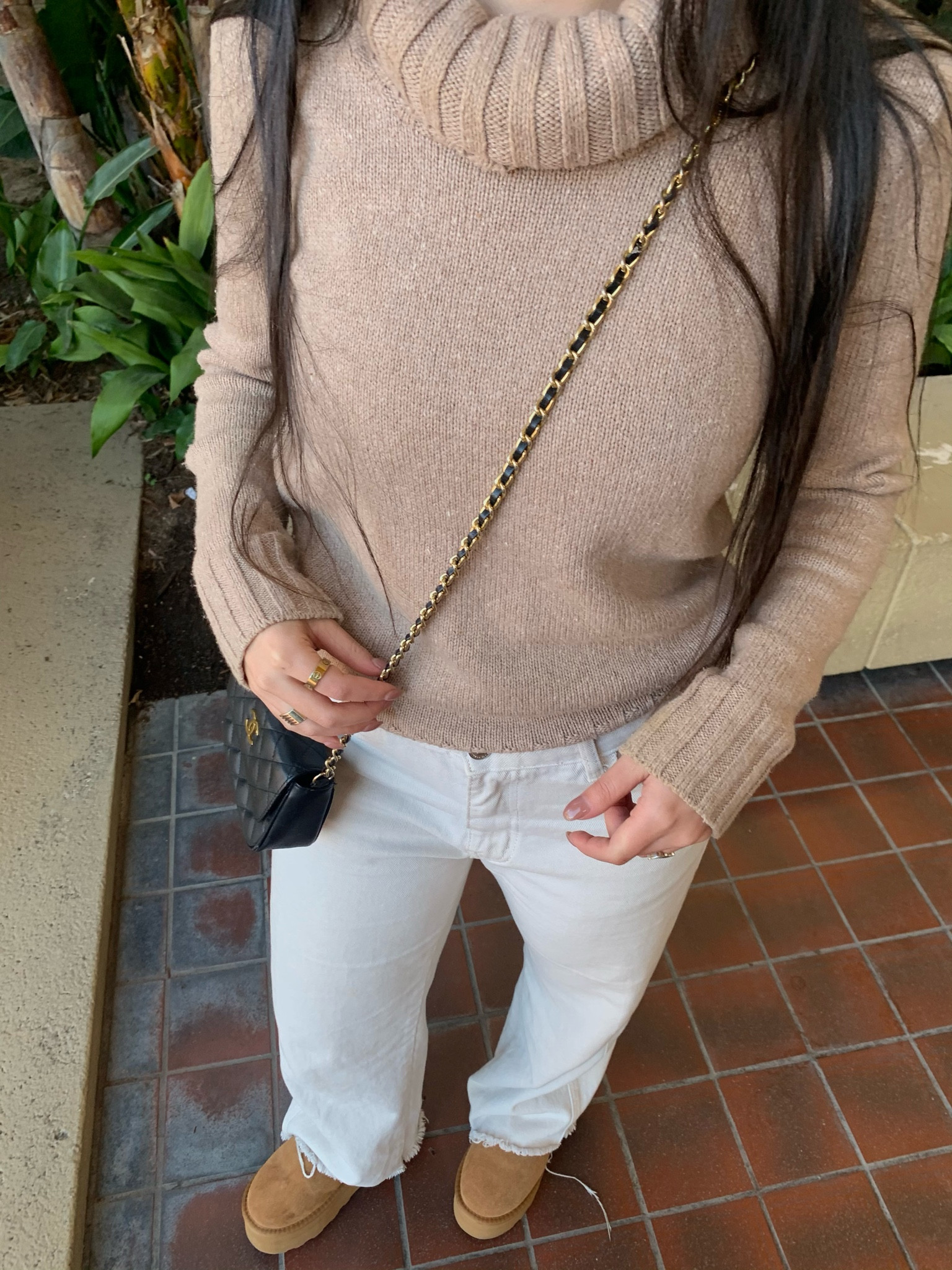 cozy winter girl ootd 🤎✨

#LTKSeasonal #LTKunder100 #LTKGiftGuide